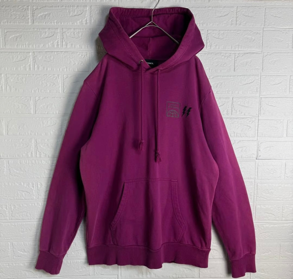 Women's Hoodies & Sweatshirts
