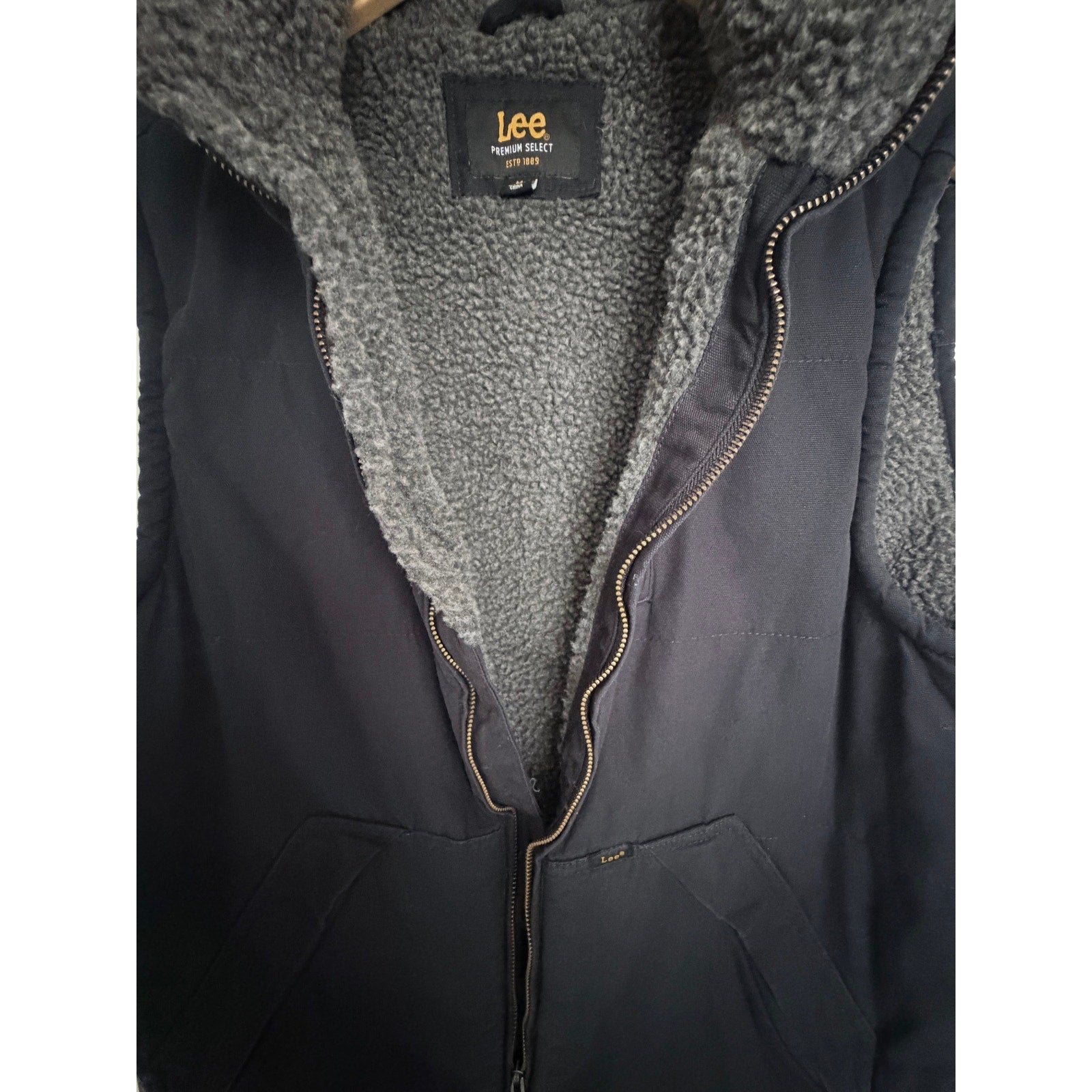 Lee Premium Select Mens Medium Black Sherpa Lined Full Zip Vest