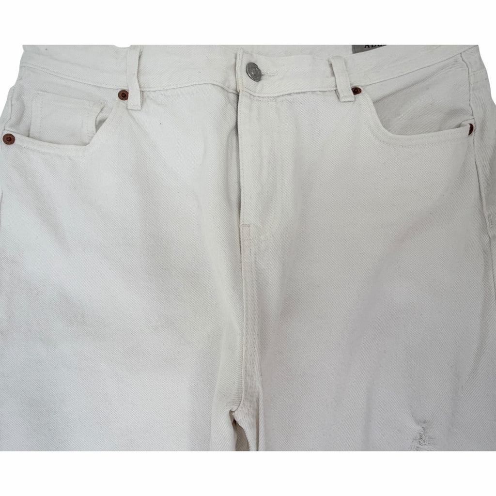 AllSaints Ash Women's White Distressed Boyfriend Jeans 31 detail image 4