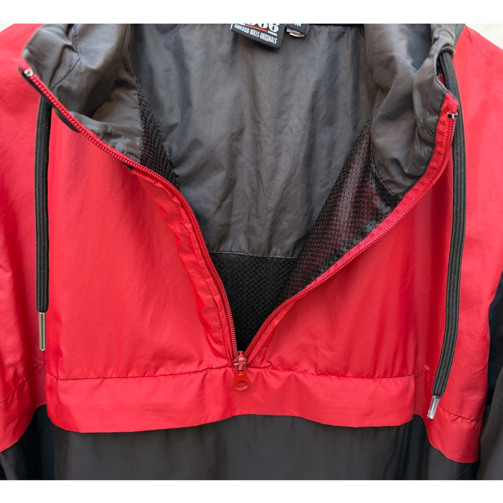 Chicago Bulls 1966 Windbreaker Jacket Mens Medium Black Red Hooded Half Zip NBA