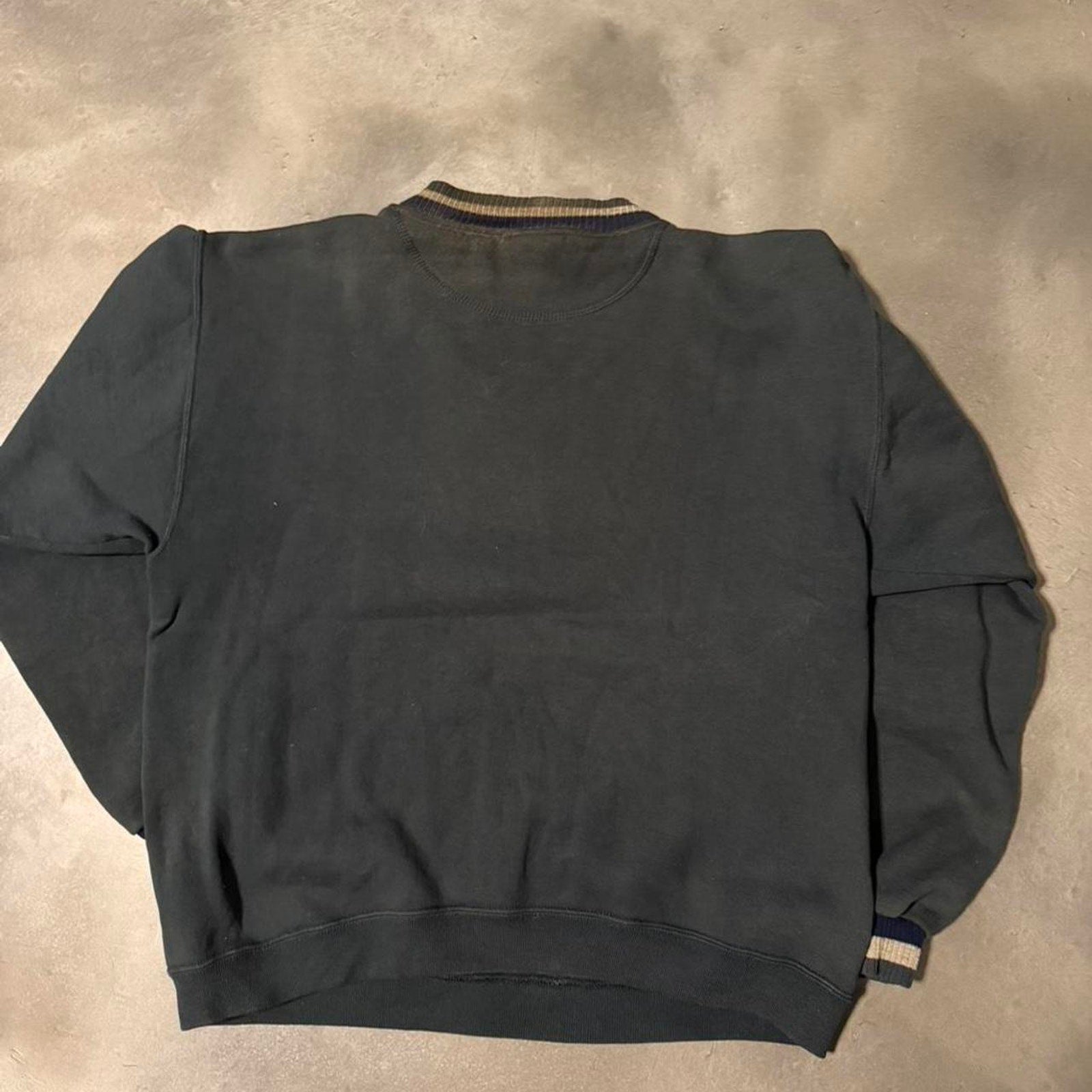 Vintage moss green faded 90s