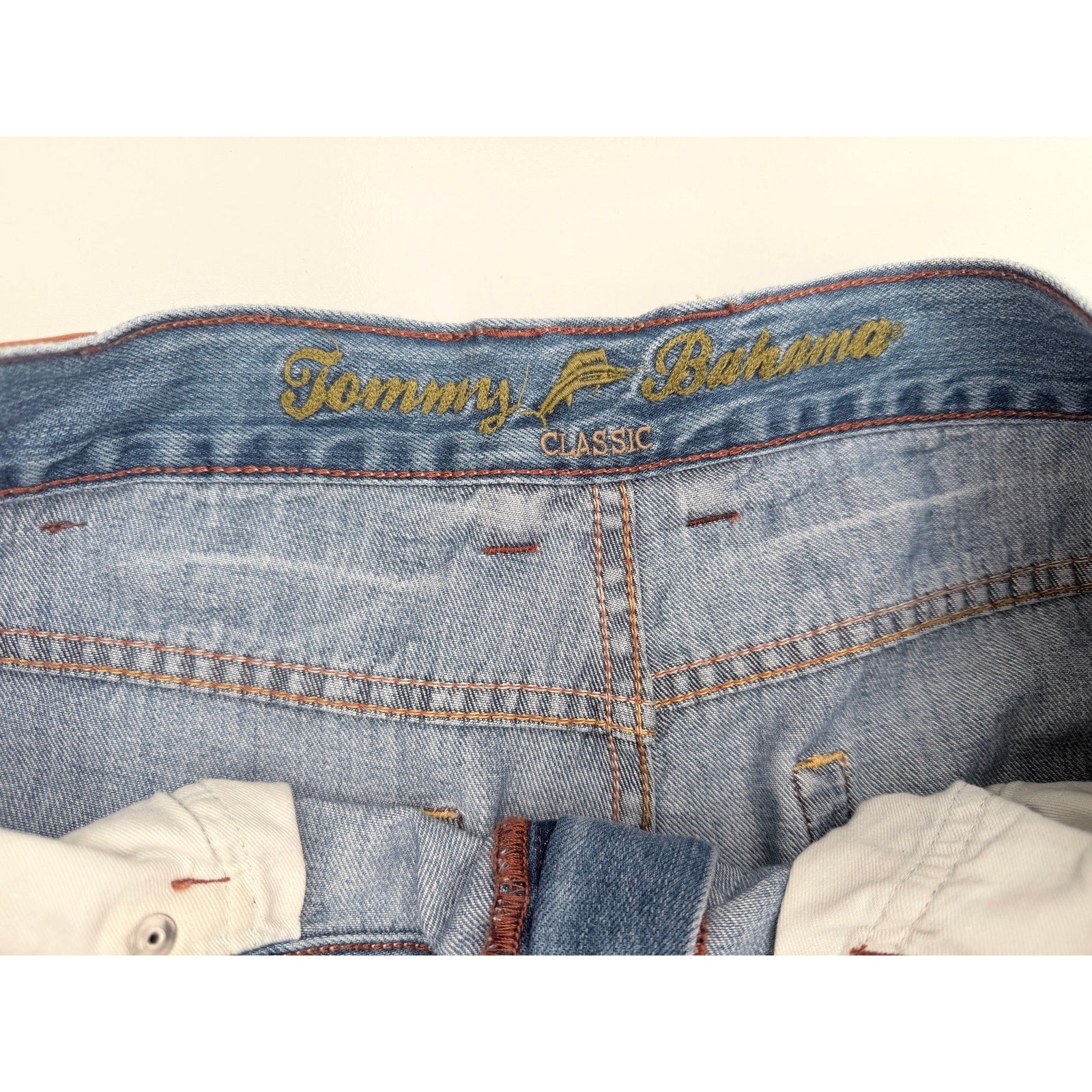 Tommy Bahama Jeans Mens 38x30 Light Wash Classic Fit Denim Pants