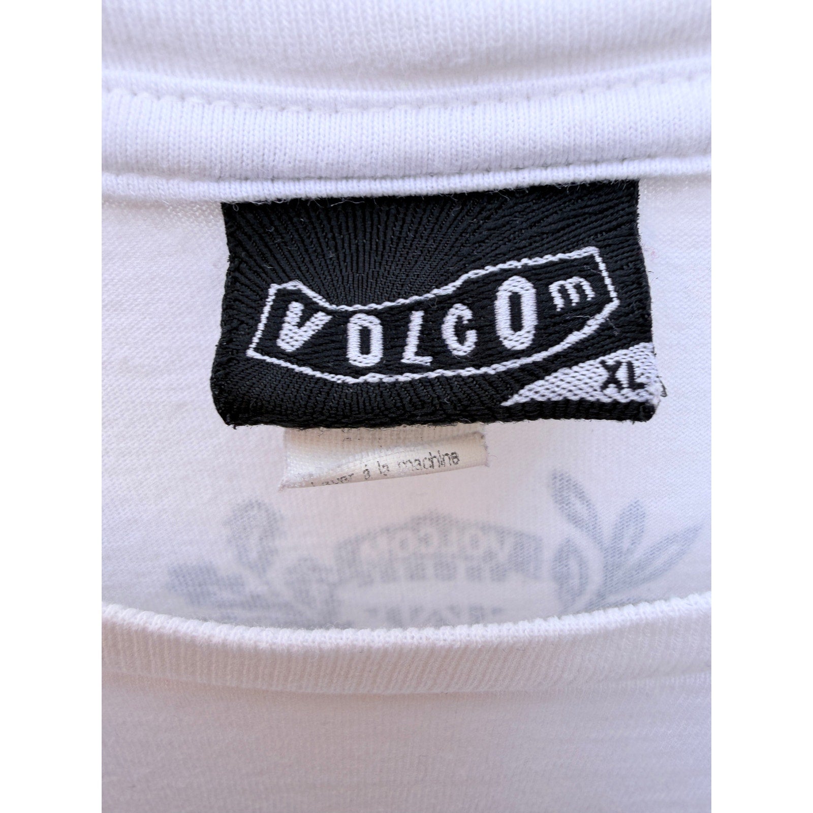 Volcom Graphic T Shirt Mens Medium White Skate Surf Logo Tee