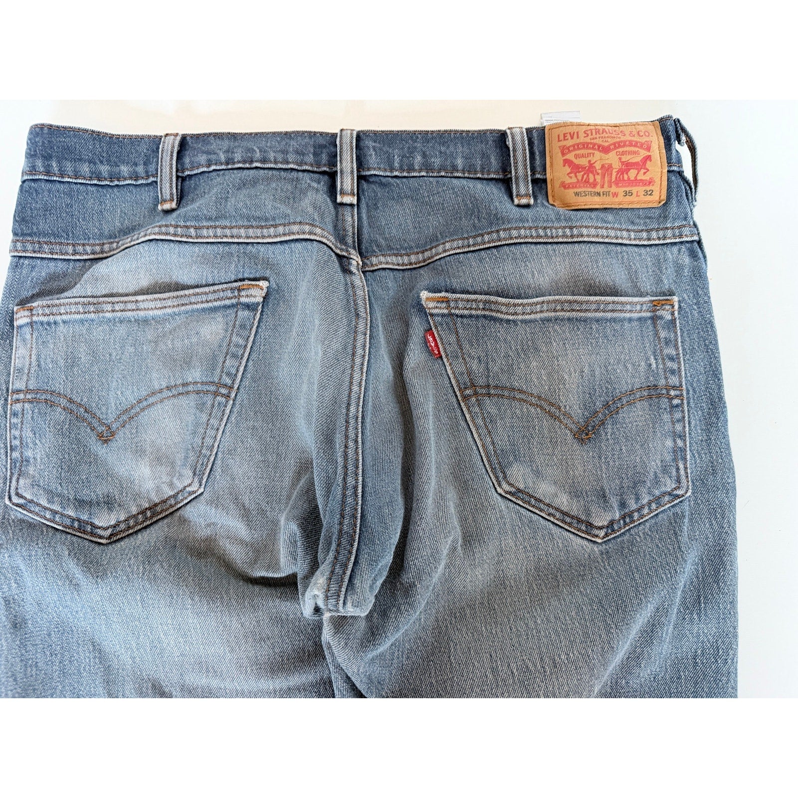Levi Strauss 550 Jeans Mens 35x32 Blue Denim Relaxed Fit Classic Pants