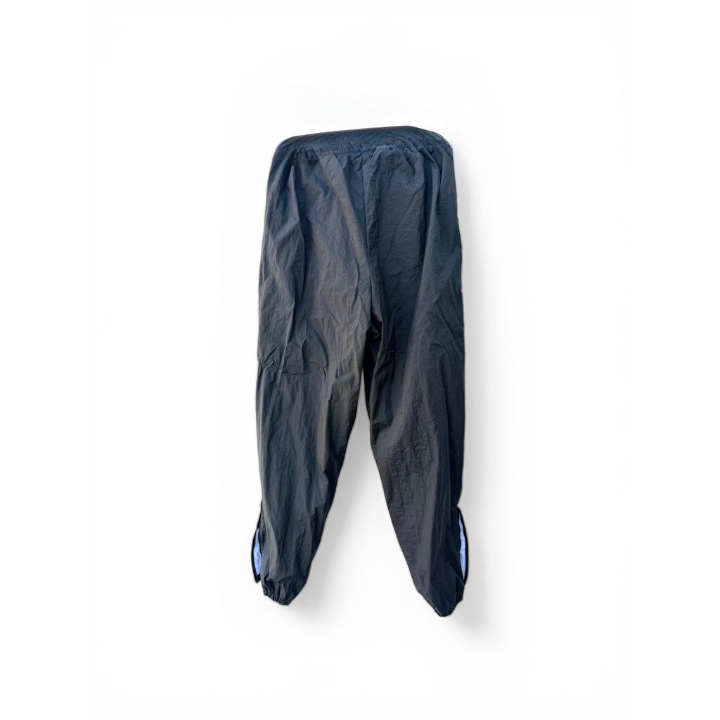 Nike Windbreaker Pants Boys M (8-10) Black