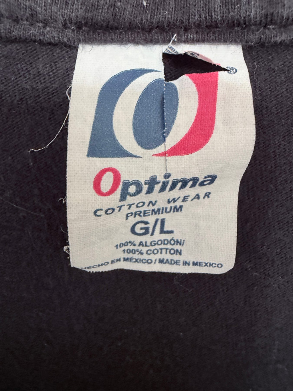 Optima Men's Black Mötley Crüe T-Shirt — brand label