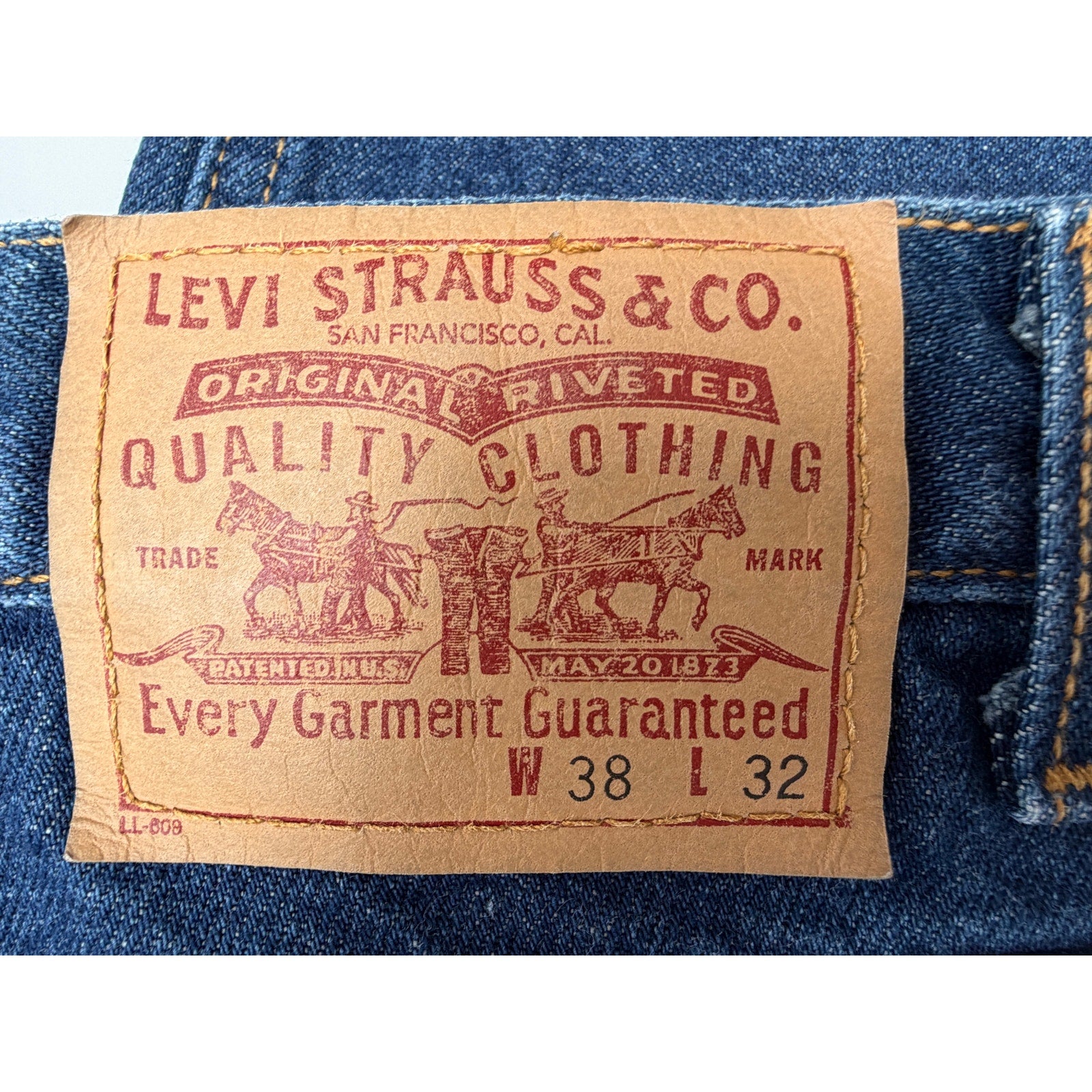 Levi's Jeans Mens 38x32 Blue Relaxed Straight Leg Denim Classic Fit,Levi's jeans
