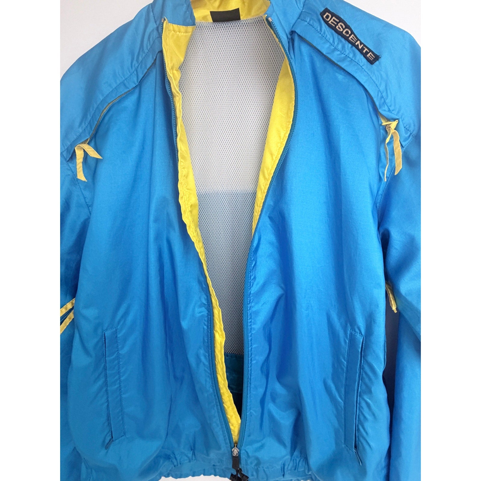 Descente Windbreaker Jacket Mens Large Blue Yellow Lightweight Full Zip