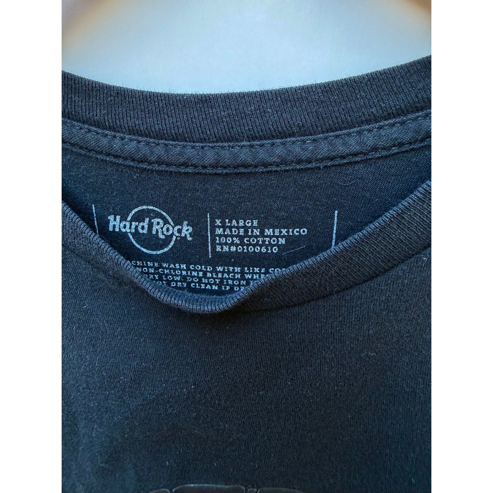 Hard Rock Cafe Maui T Shirt Mens XL Black Tonal Logo Tee