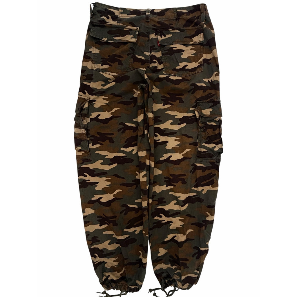 Levi's '94 Baggy Green Camo Cargo Pants Womens 30x30