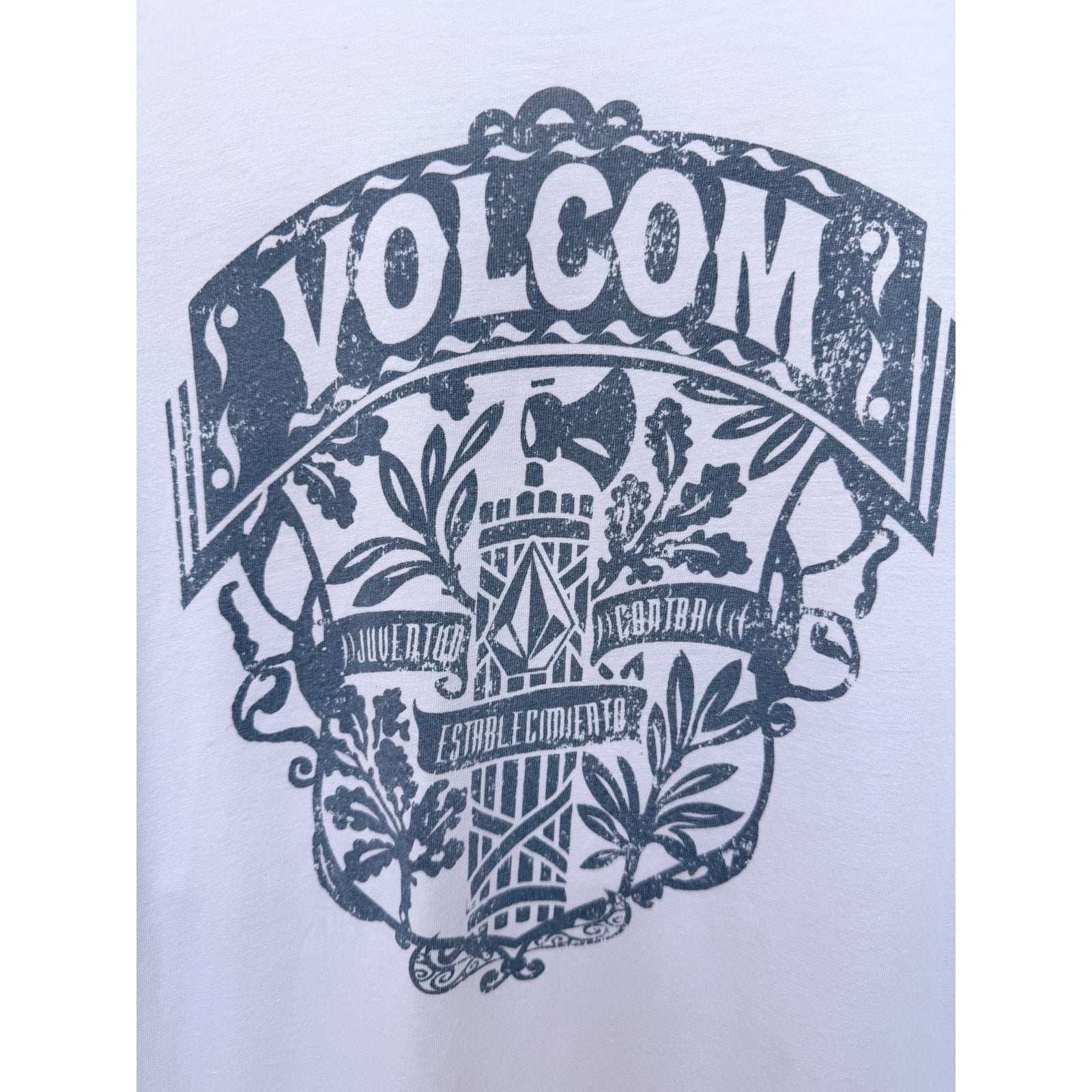 Volcom Graphic T Shirt Mens Medium White Skate Surf Logo Tee