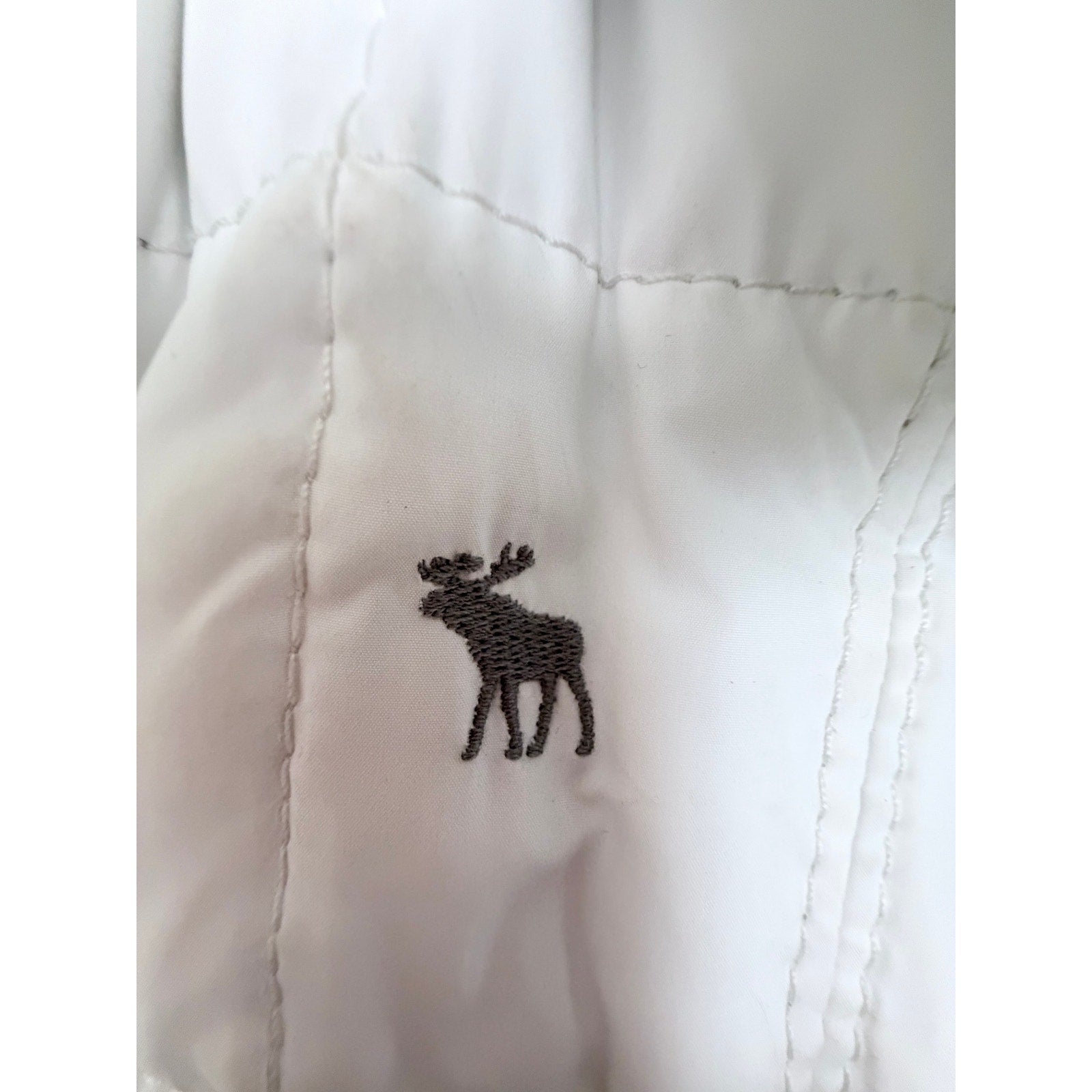 Abercrombie & Fitch White Puffer Jacket