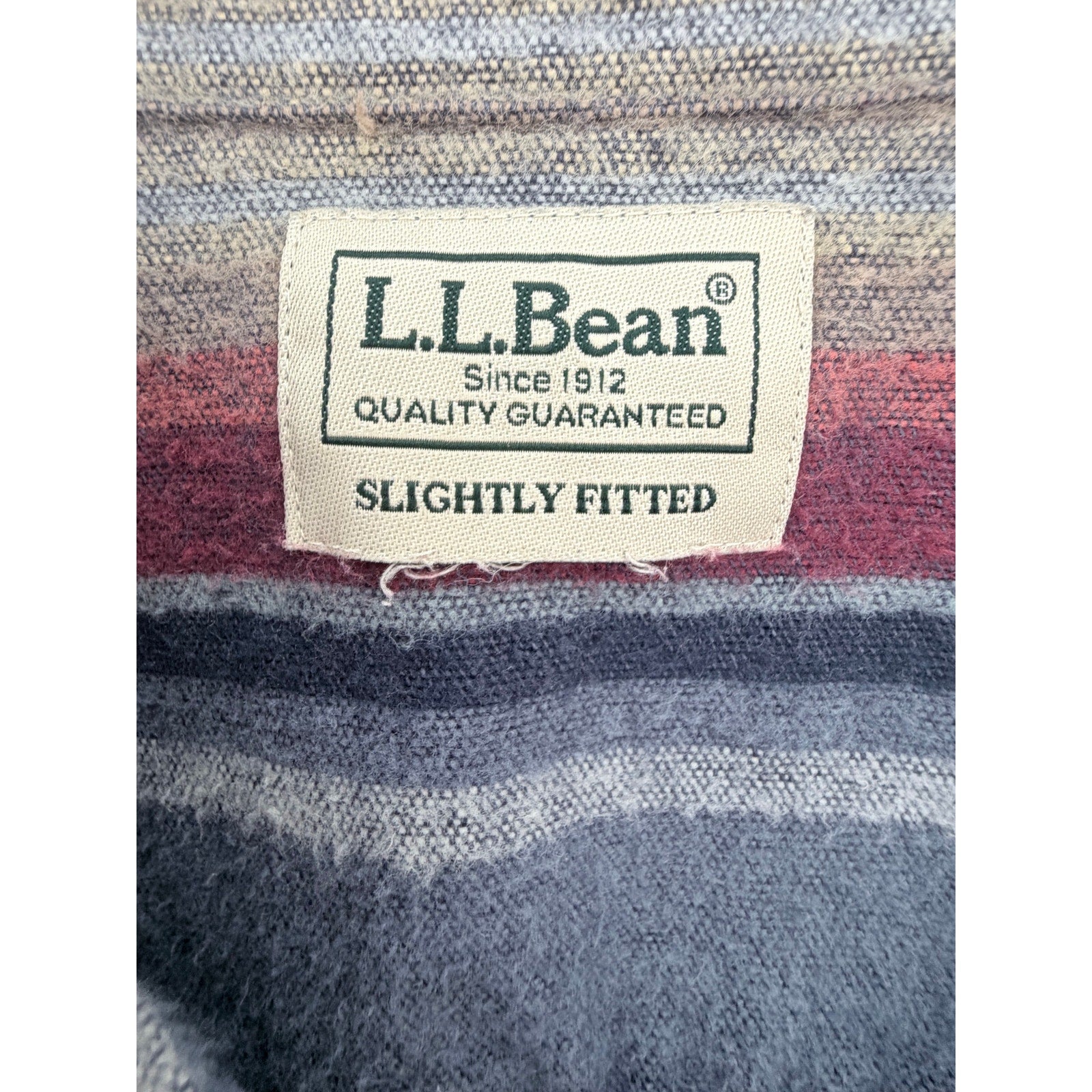 L.L.Bean Flannel Shirt Mens Medium Gray Red Striped Slightly Fitted
