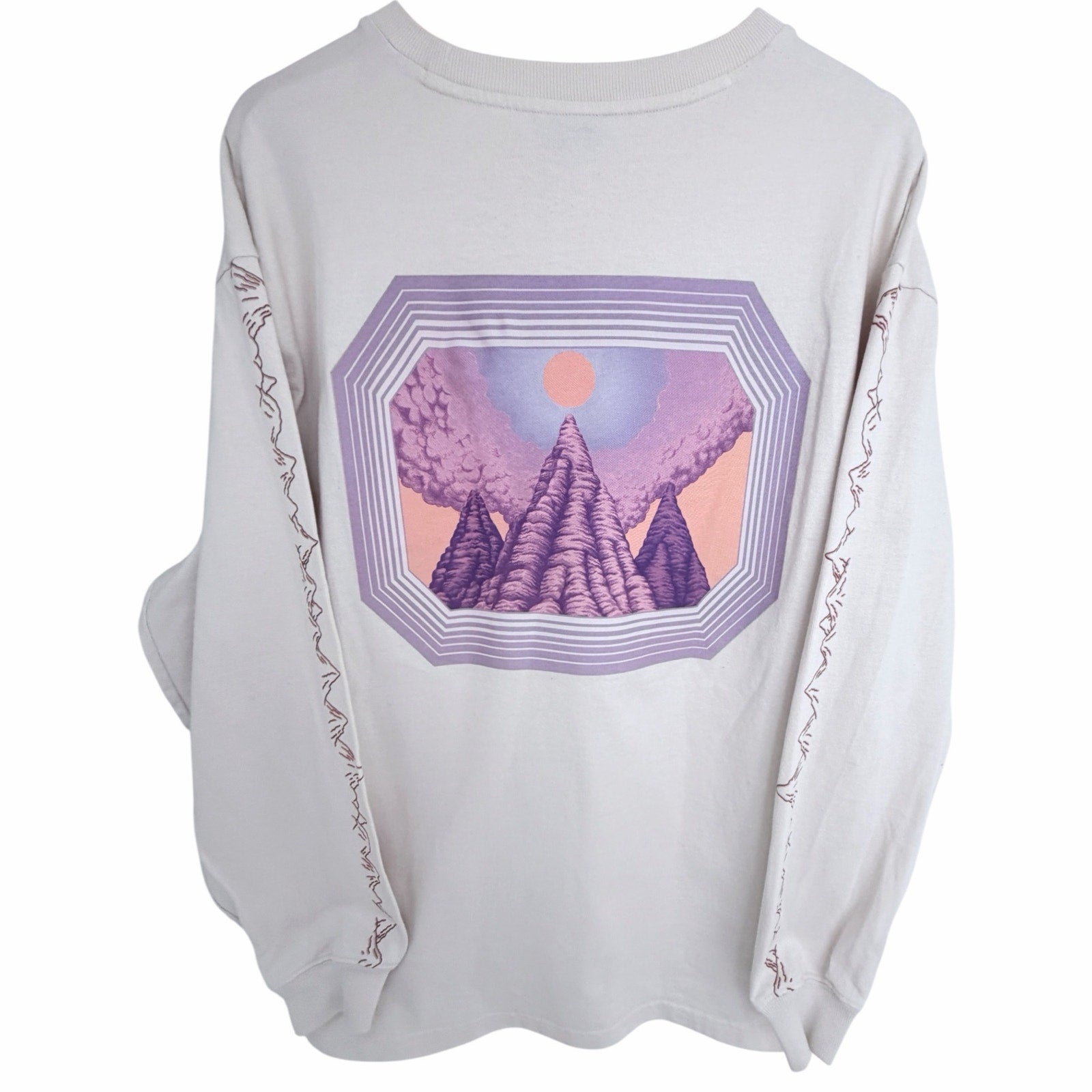 The North Face Long Sleeve Graphic Shirt Mens Large Beige Mountain Sleeve Print