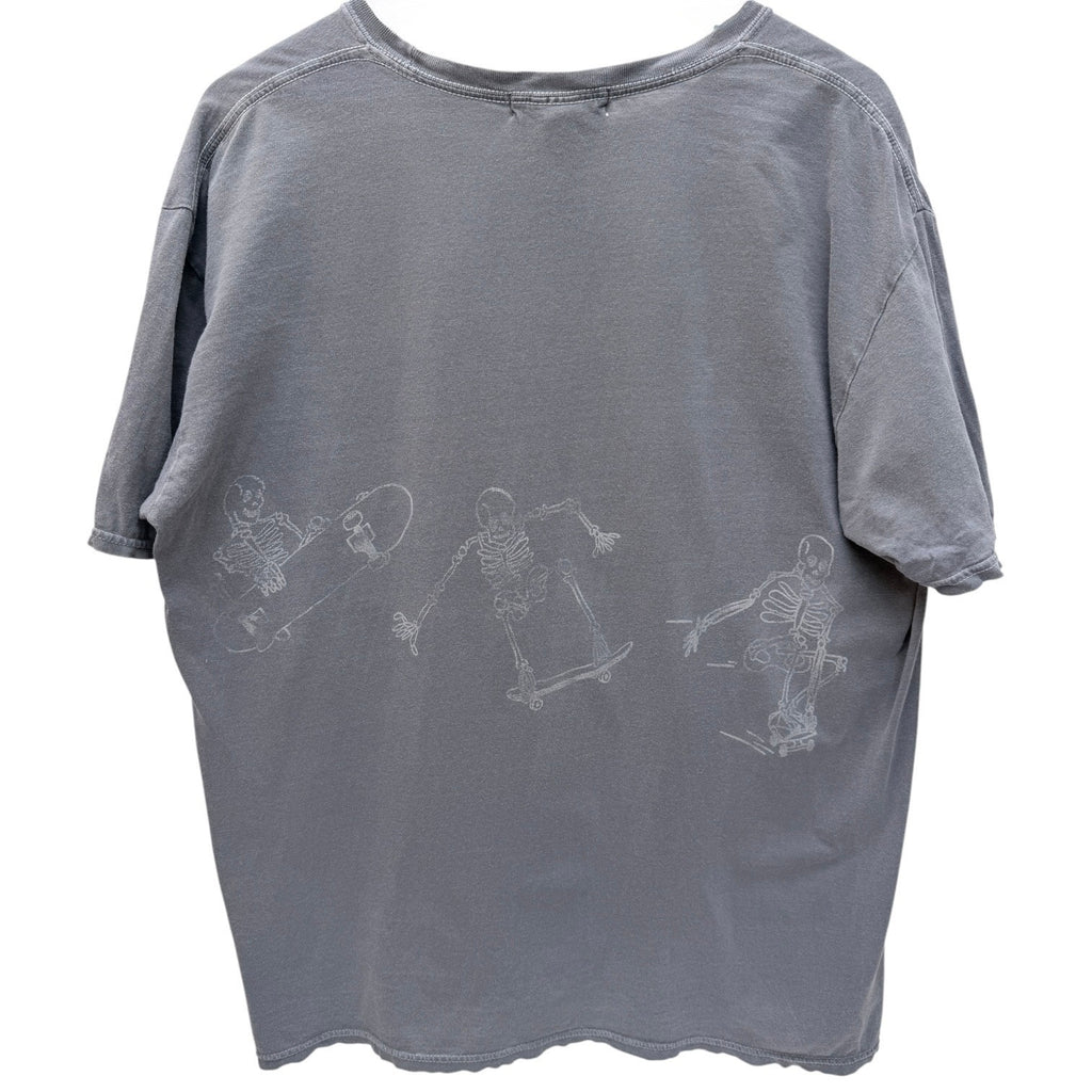 Vintage Style Skeleton Skateboard T Shirt Mens One Size Gray Graphic Tee
