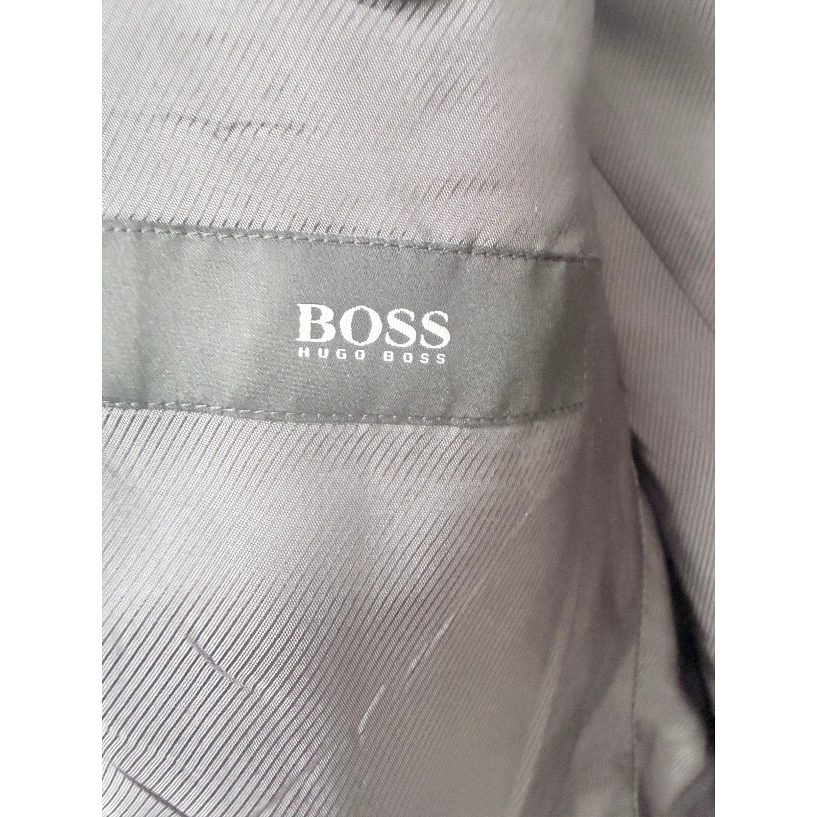 Hugo Boss Sport Coat Mens 42R Gray Wool Blazer Lanificio Tesse Italy 2 Button