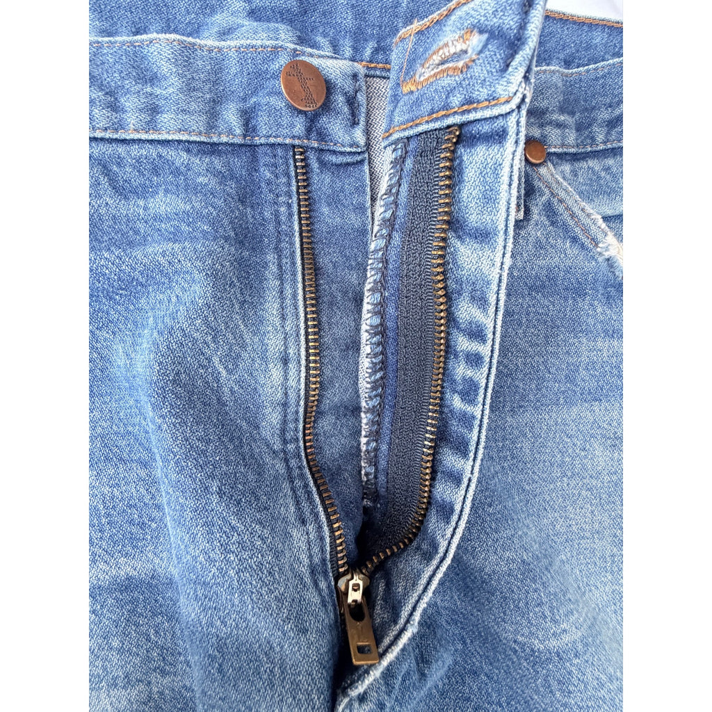 Wrangler Mens Jeans 36x30 Blue Vintage Straight Leg Western Denim USA Fabric