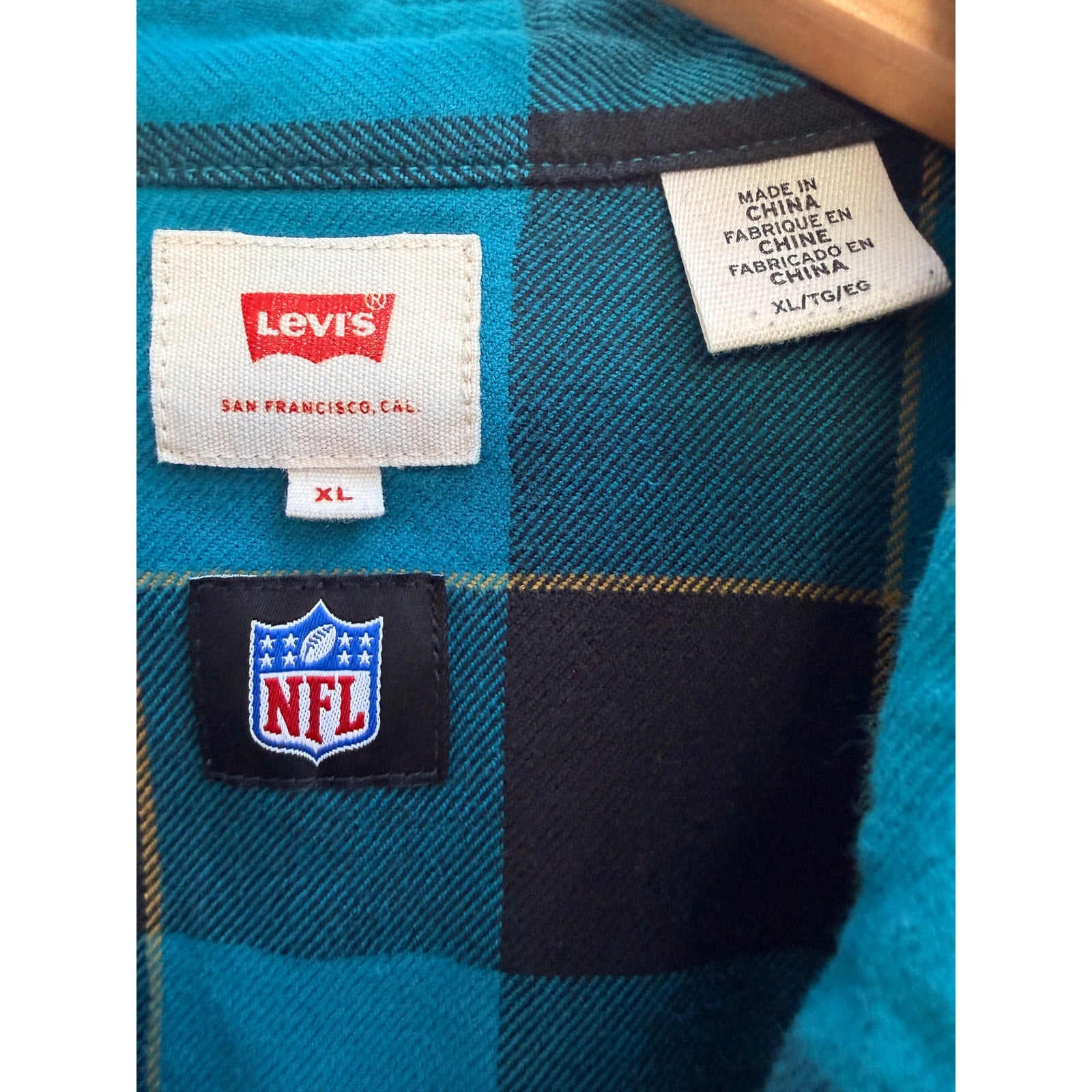 Levis NFL Jacksonville Jaguars Plaid Flannel Shirt Mens XL Teal Black Button Up
