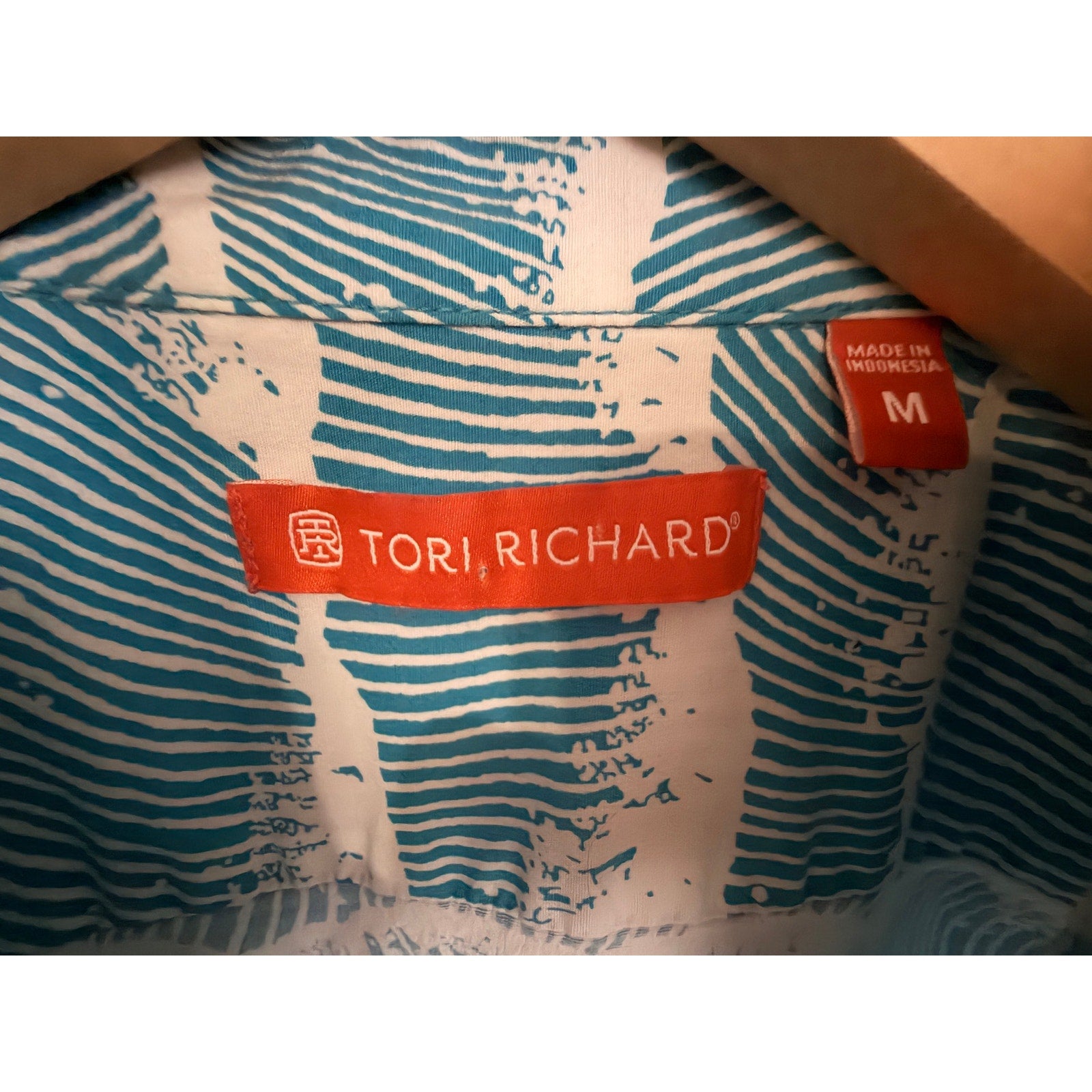 Tori Richard Resort Shirt Men's M Wave Print