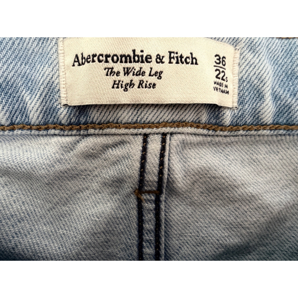 Abercrombie Women's High-Rise Wide-Leg Jeans 22S Light Wash
