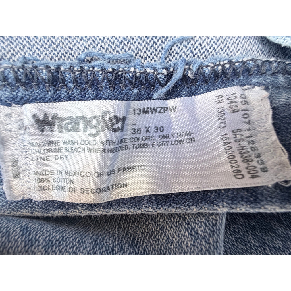 Wrangler Mens Jeans 36x30 Blue Vintage Straight Leg Western Denim USA Fabric