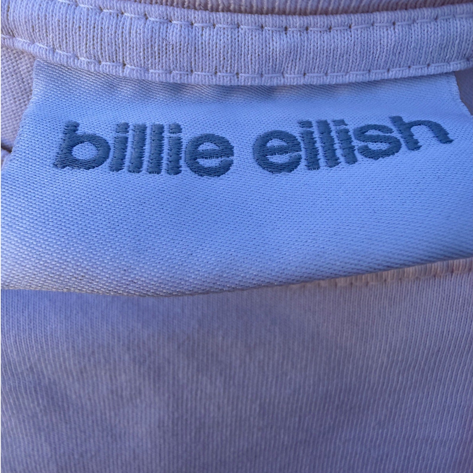 Billie Eilish T Shirt Womens Medium White Happier Than Ever Tour 2022 Concert