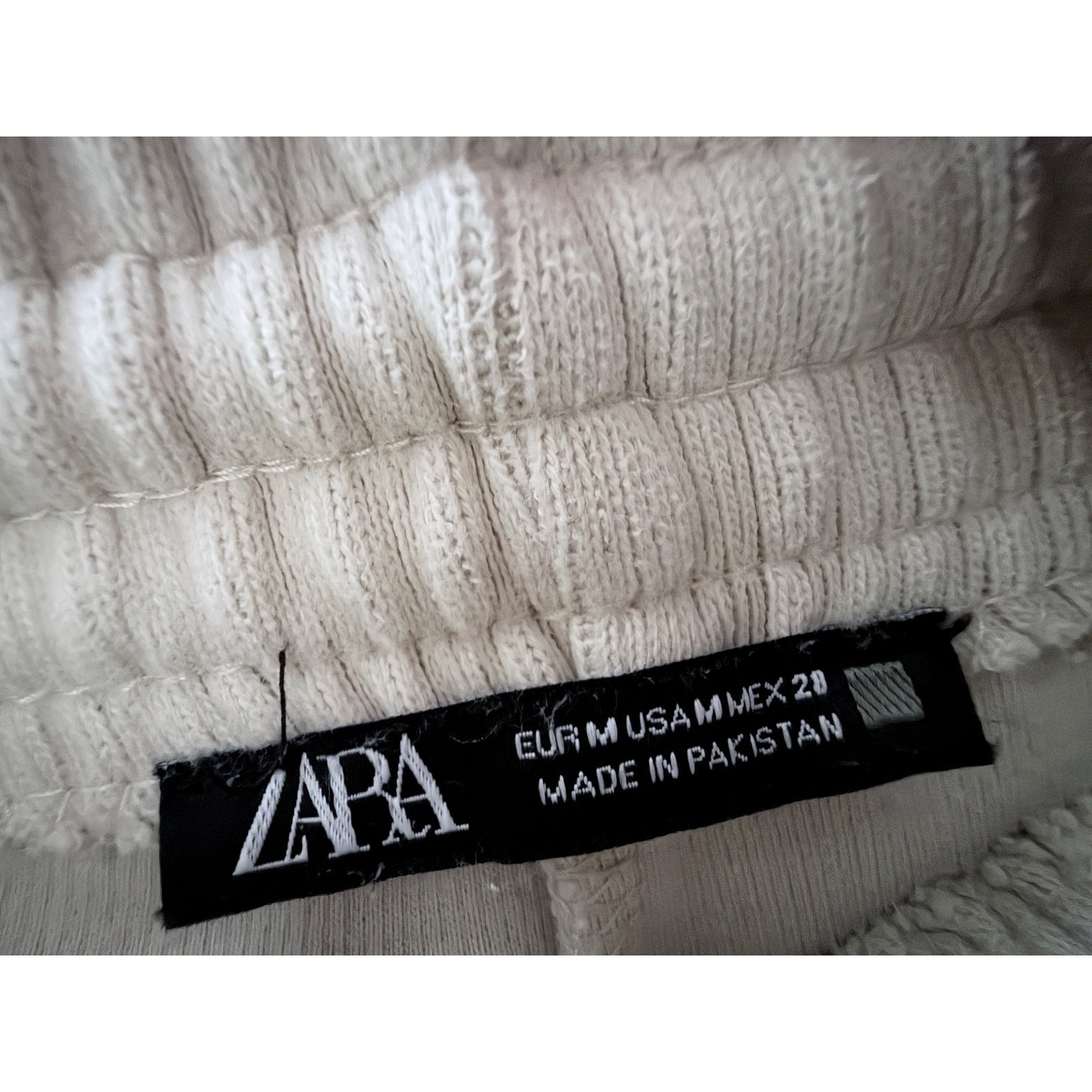 Zara Women's Cream Jogger Sweatpants Medium