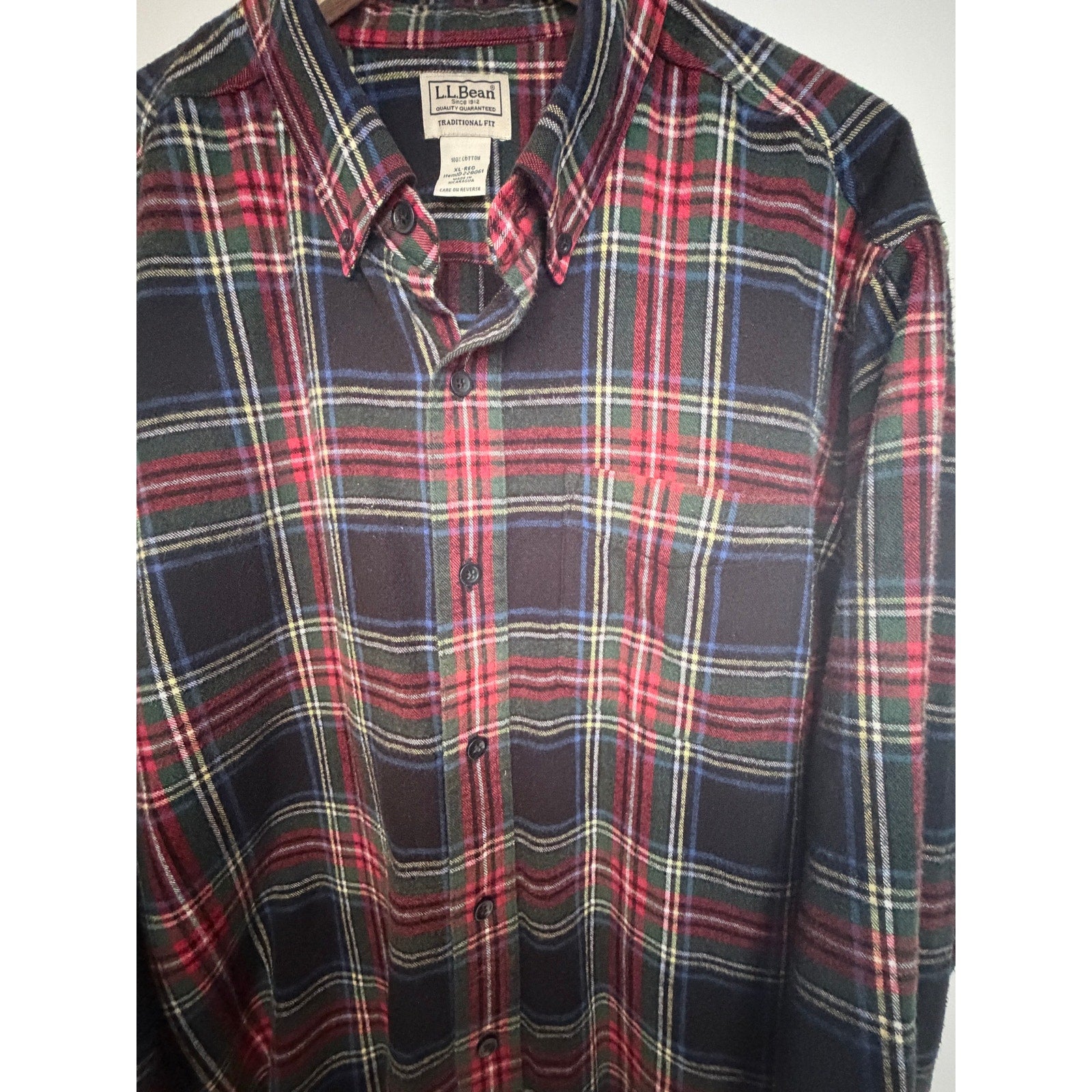L.L.Bean Traditional Fit Plaid Button Down Shirt Mens XL Red Blue