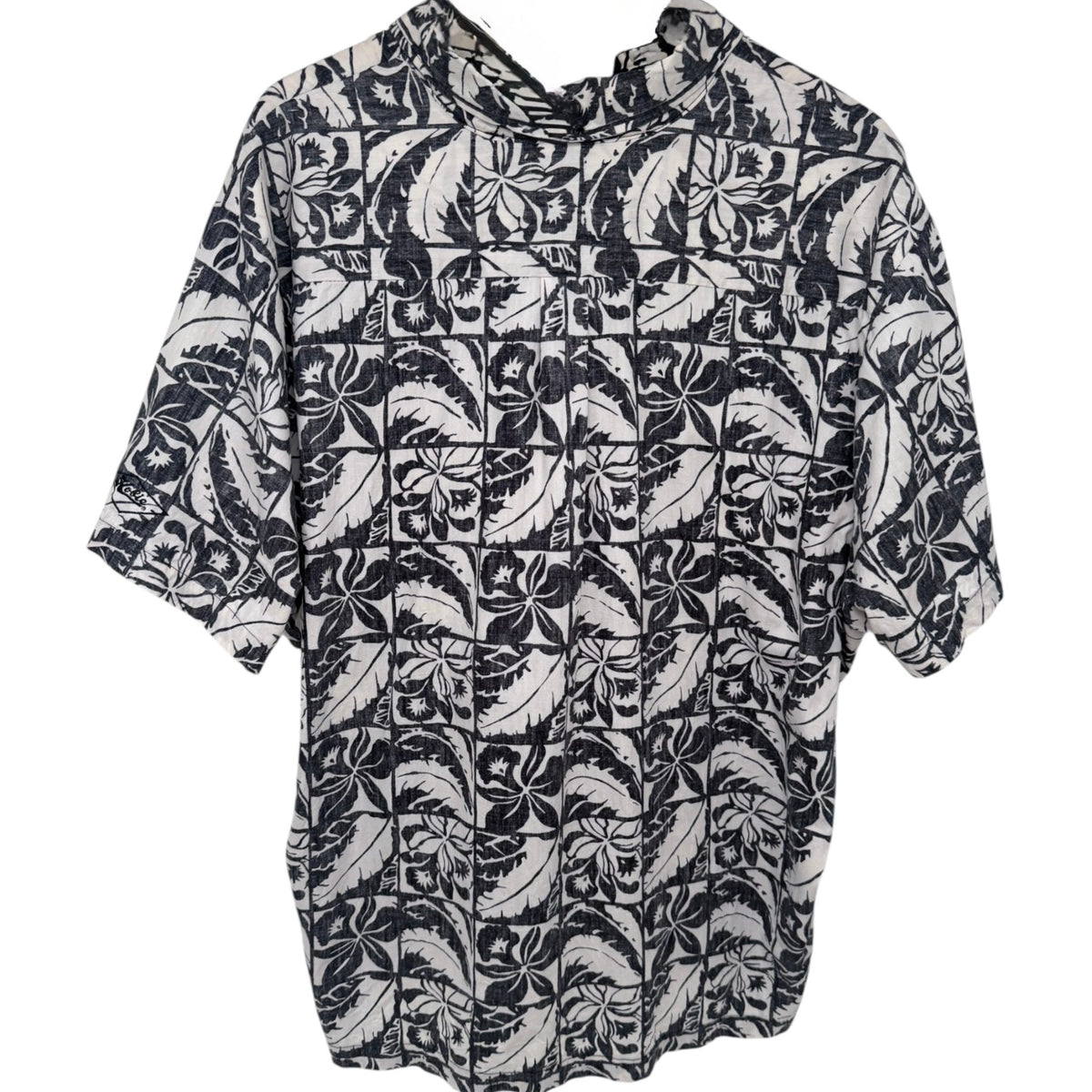 Hobie Men's White Button-Up — back view