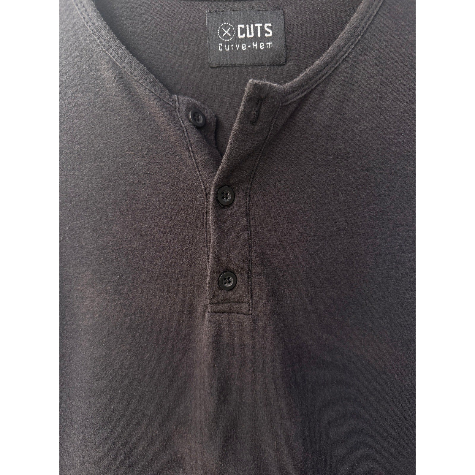 Cuts Curve Hem Long Sleeve Henley Mens Large Gray Minimal Premium Basics