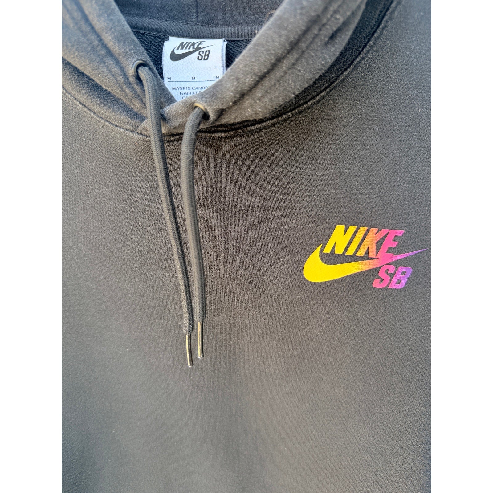 Nike SB Hoodie Mens Medium Black Sunset Graphic Skateboarding Sweatshirt