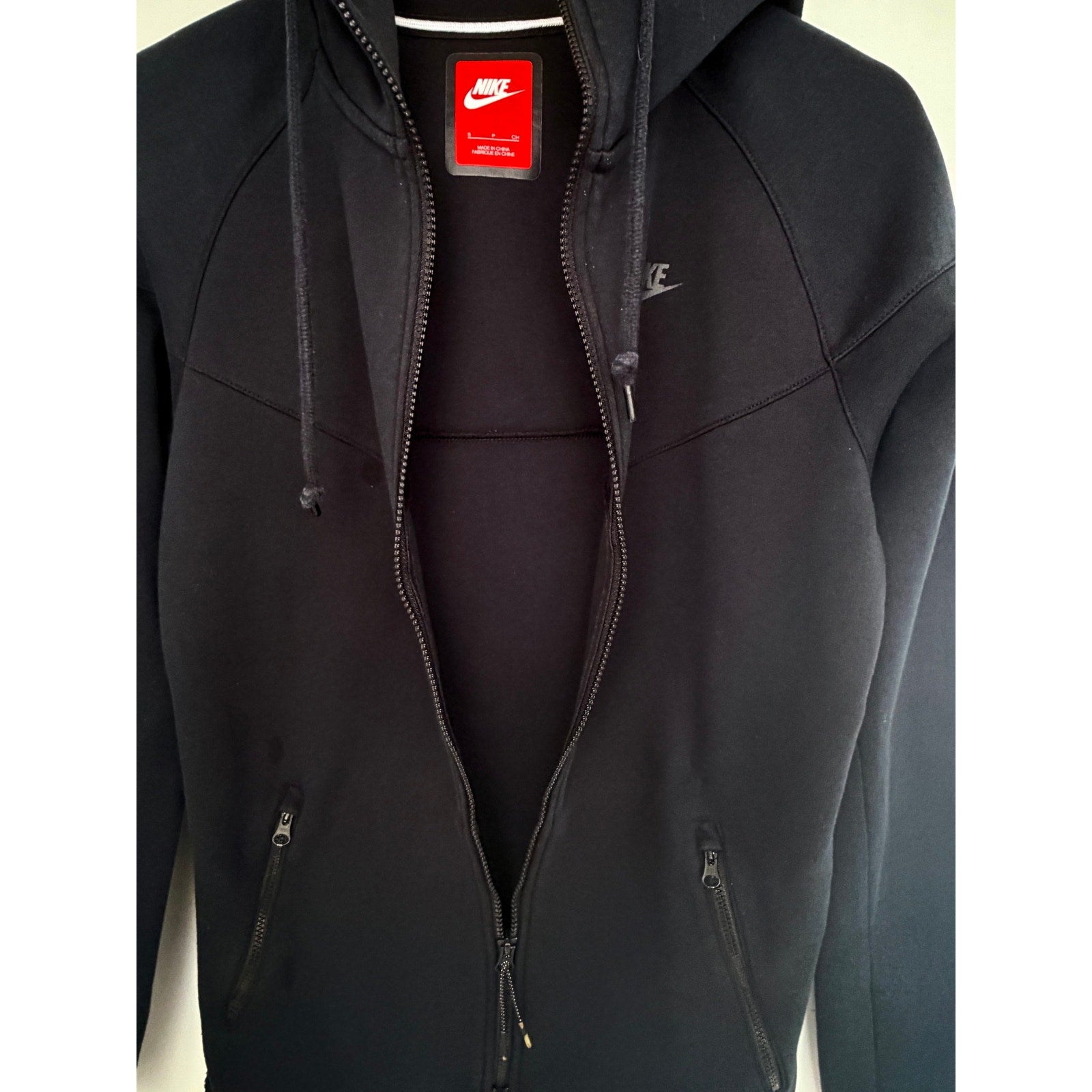 Nike Tech Fleece Hoodie Womens Small Black Full Zip Sweatshirt Jacket