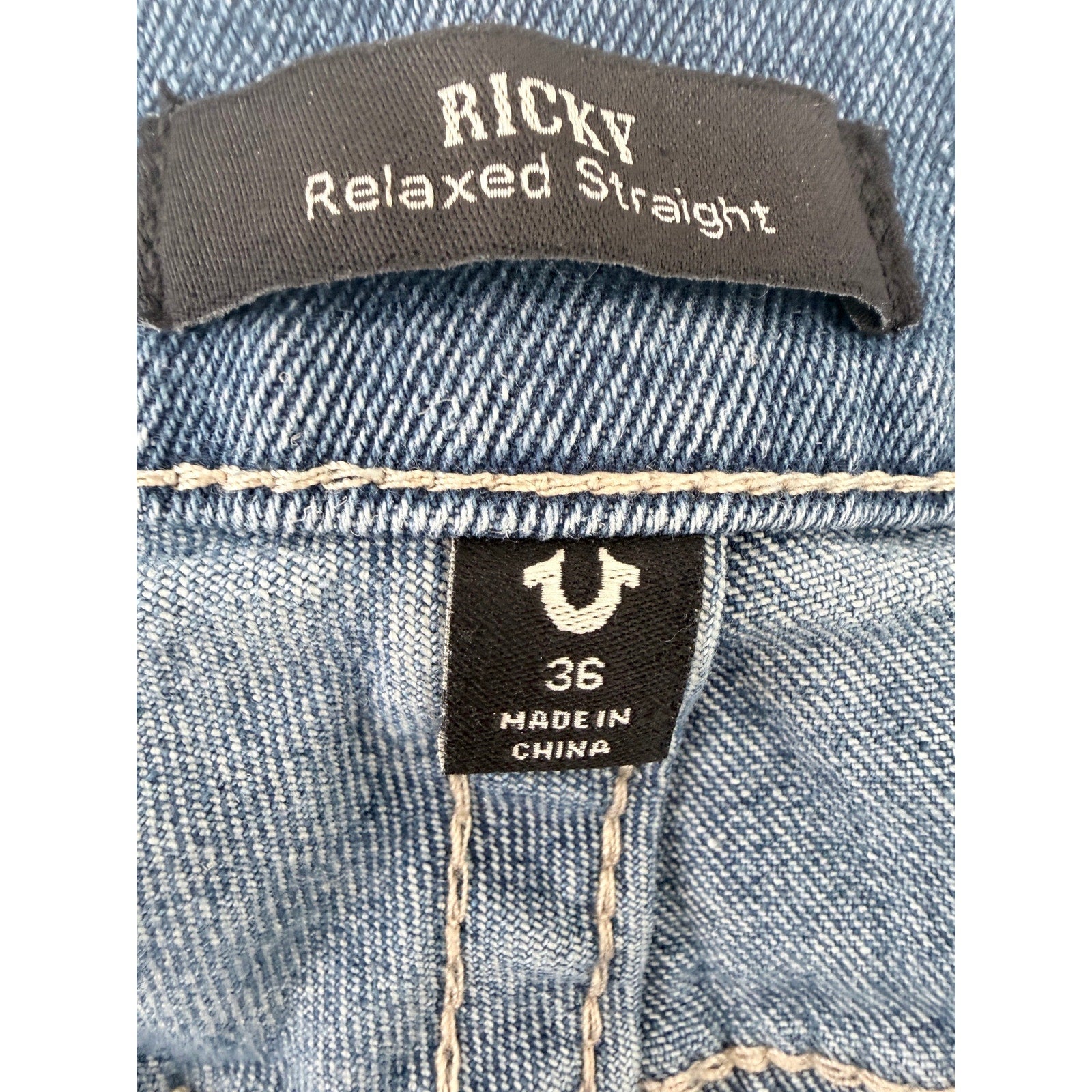 True Religion Ricky Denim Shorts Mens 36 Blue Relaxed Straight Cutoff Jean