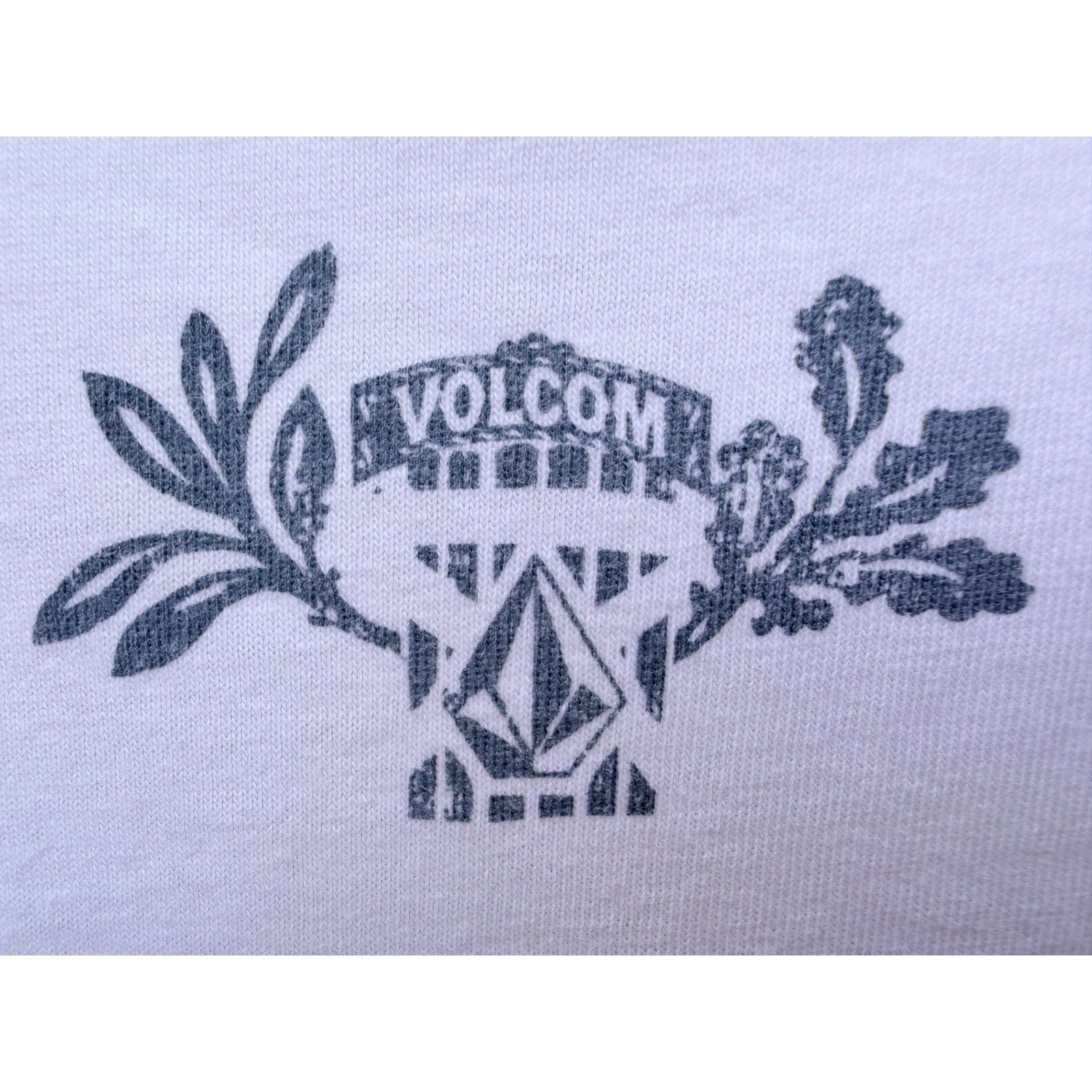 Volcom Graphic T Shirt Mens Medium White Skate Surf Logo Tee