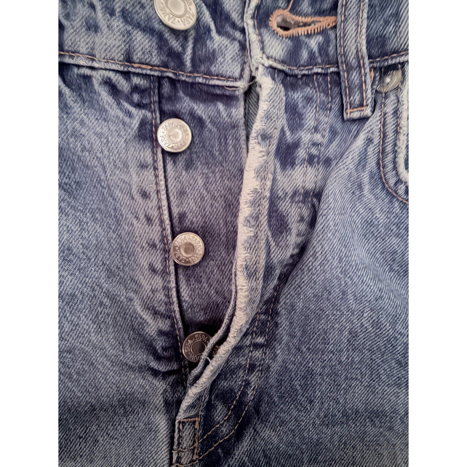 Zara Distressed Button Fly Denim Shorts Womens US 2 Light Wash Cutoff