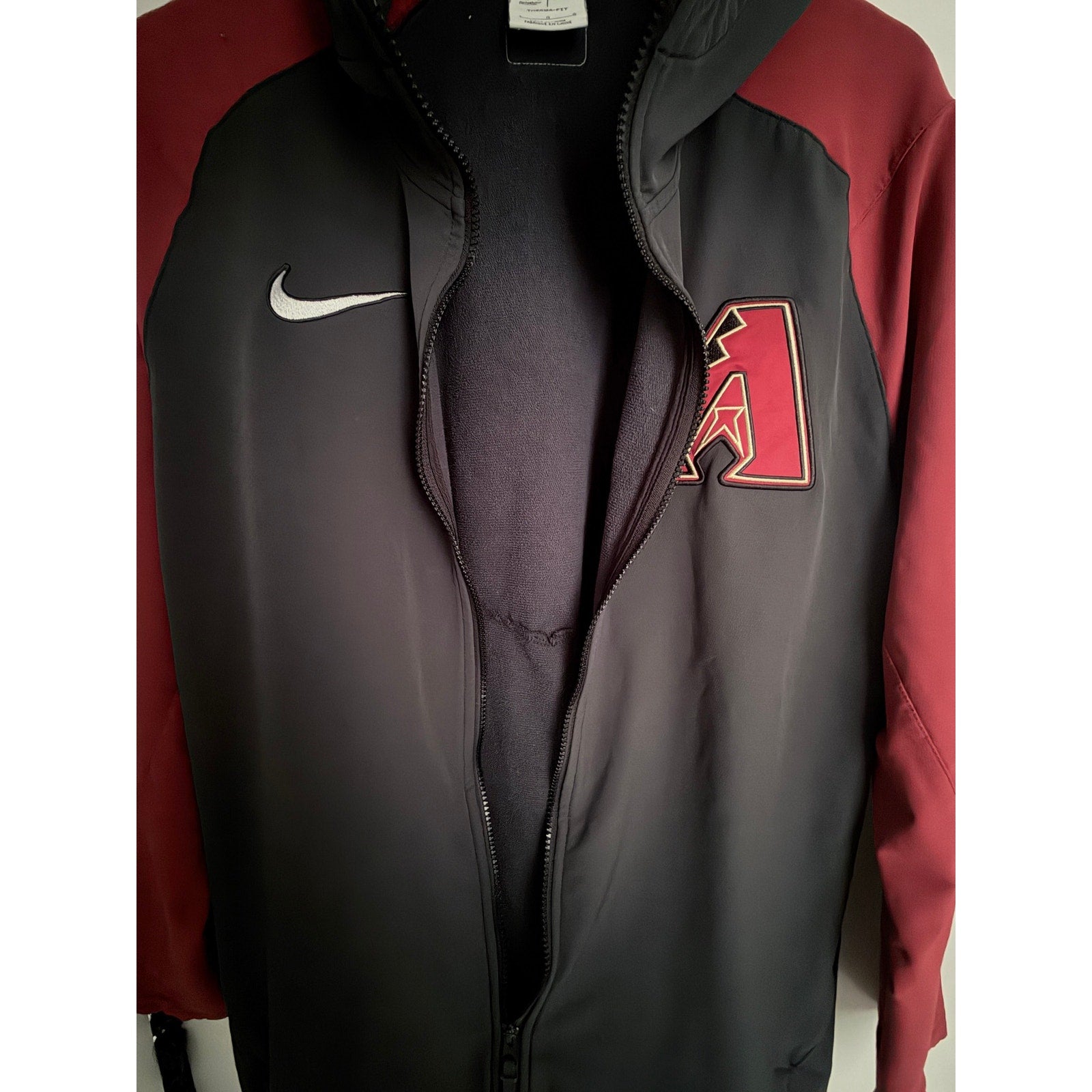 Nike Arizona Diamondbacks Therma FIT Full Zip Hooded Jacket Mens Large Black Red