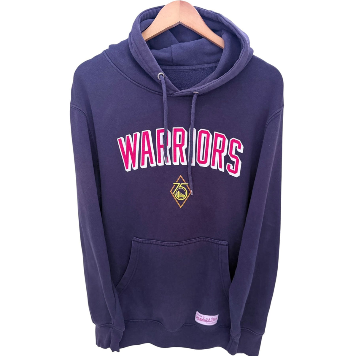 Mitchell & Ness Men's Navy Blue Golden State Warriors Warriors 75th Anniversary Hoodie — front view