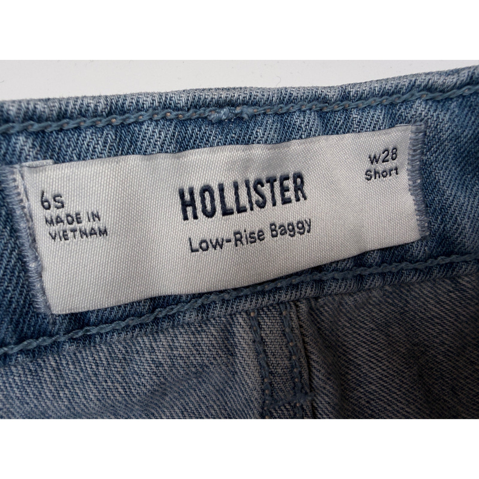 Hollister Jeans Womens 6S W26 Low Rise Baggy Distressed Denim