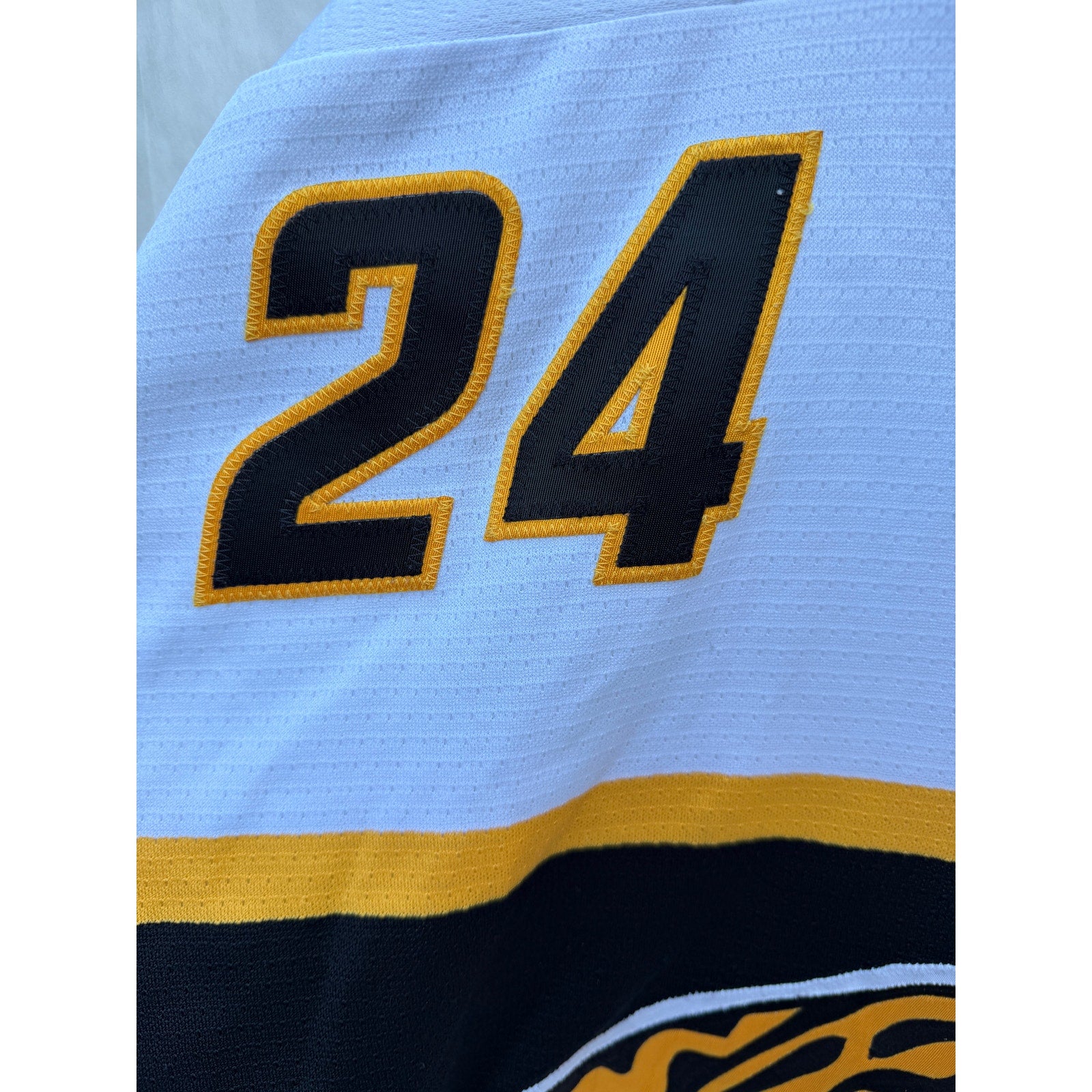 Vintage Hockey Jersey Mens Large White Tiger Graphic Lace Up Y2K CCM Style 24