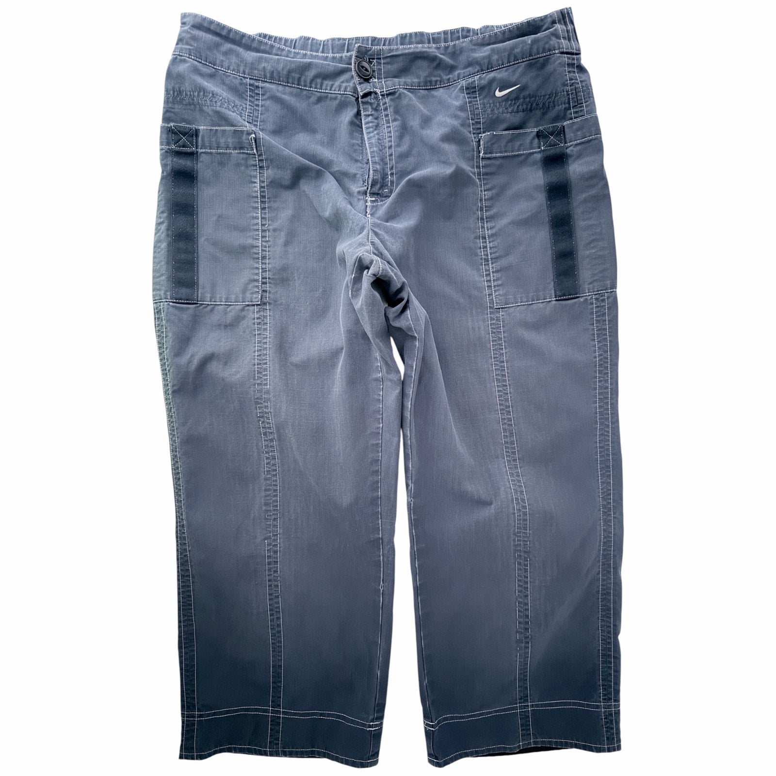 Nike Women's Capri Athletic Pants Medium Blue Elastic Waist Pockets