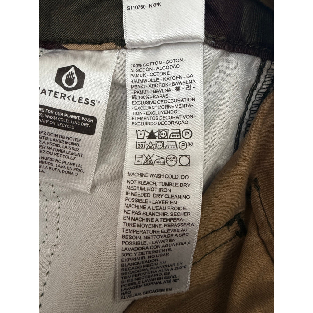 Levi's '94 Baggy Green Camo Cargo Pants Womens 30x30