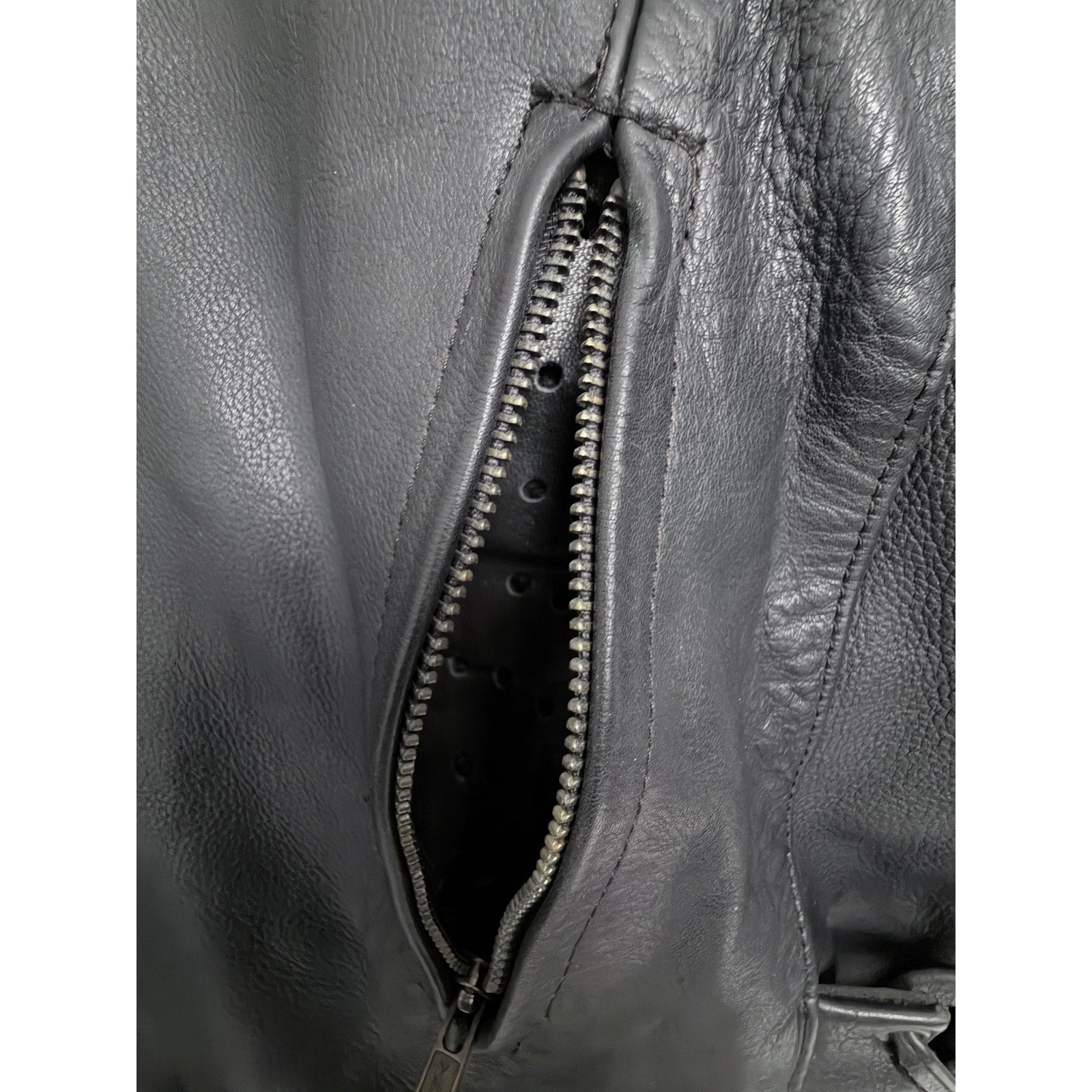 UNIK Ultra Men's Black Leather Motorcycle Jacket Size 50