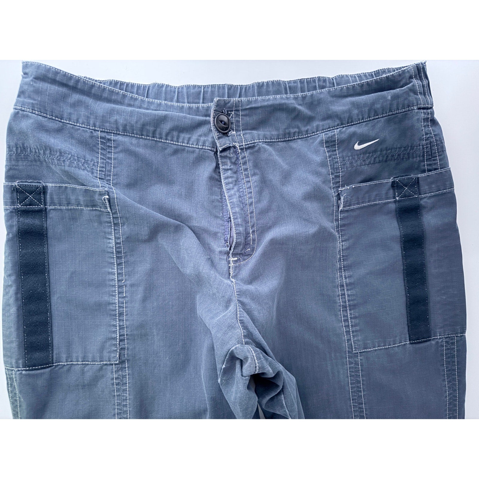 Nike Women's Capri Athletic Pants Medium Blue Elastic Waist Pockets