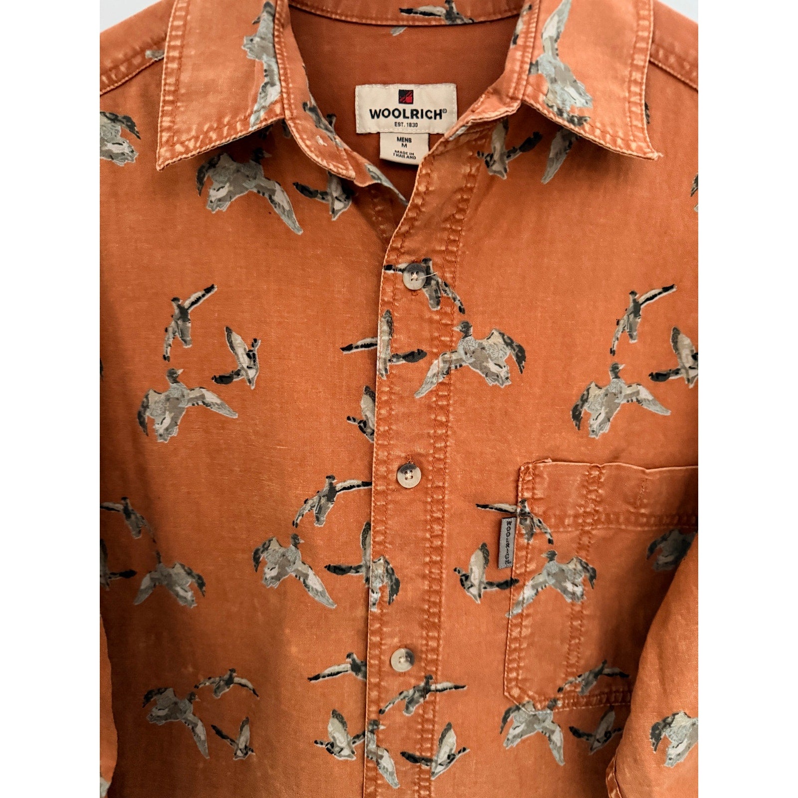 Woolrich Duck Print Shirt Mens M Orange Hunting Button Up Long Sleeve
