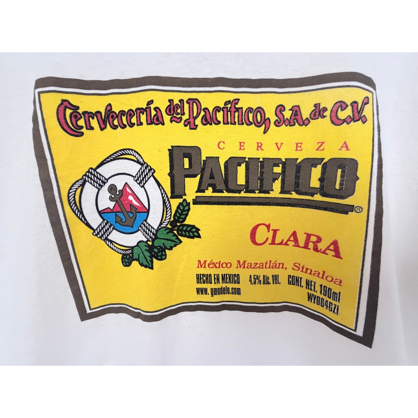 Pacifico Clara Beer T Shirt Mens XL White Cerveceria Del Pacifico Mexico Graphic