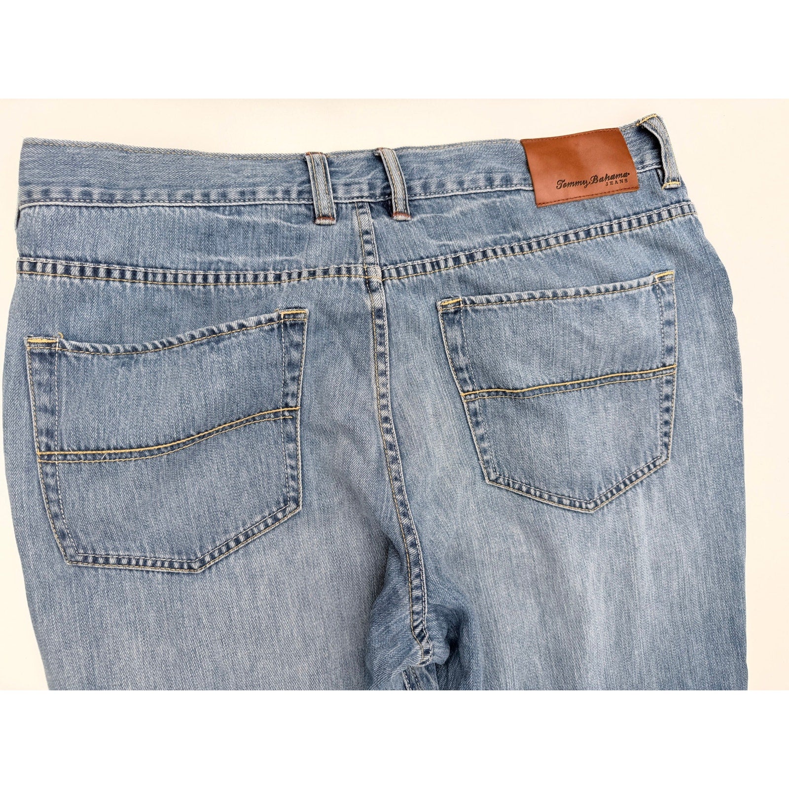 Tommy Bahama Jeans Mens 38x30 Light Wash Classic Fit Denim Pants