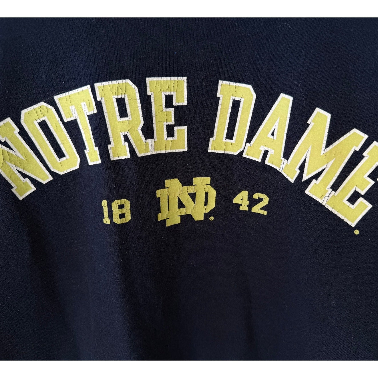 Champion Notre Dame Sweatshirt Mens Medium Navy Blue Crewneck NCAA