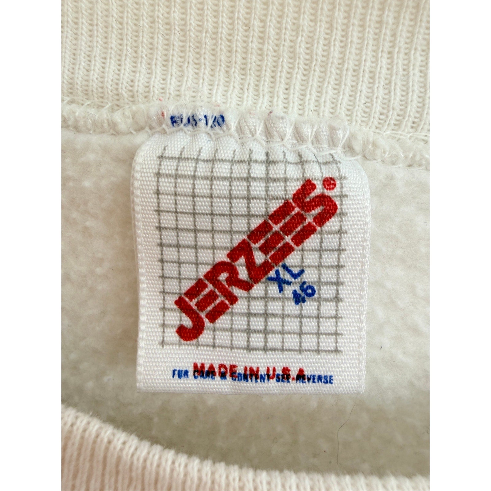 Vintage Hersheys Sweatshirt Mens XL White Crewneck USA Made Pullover