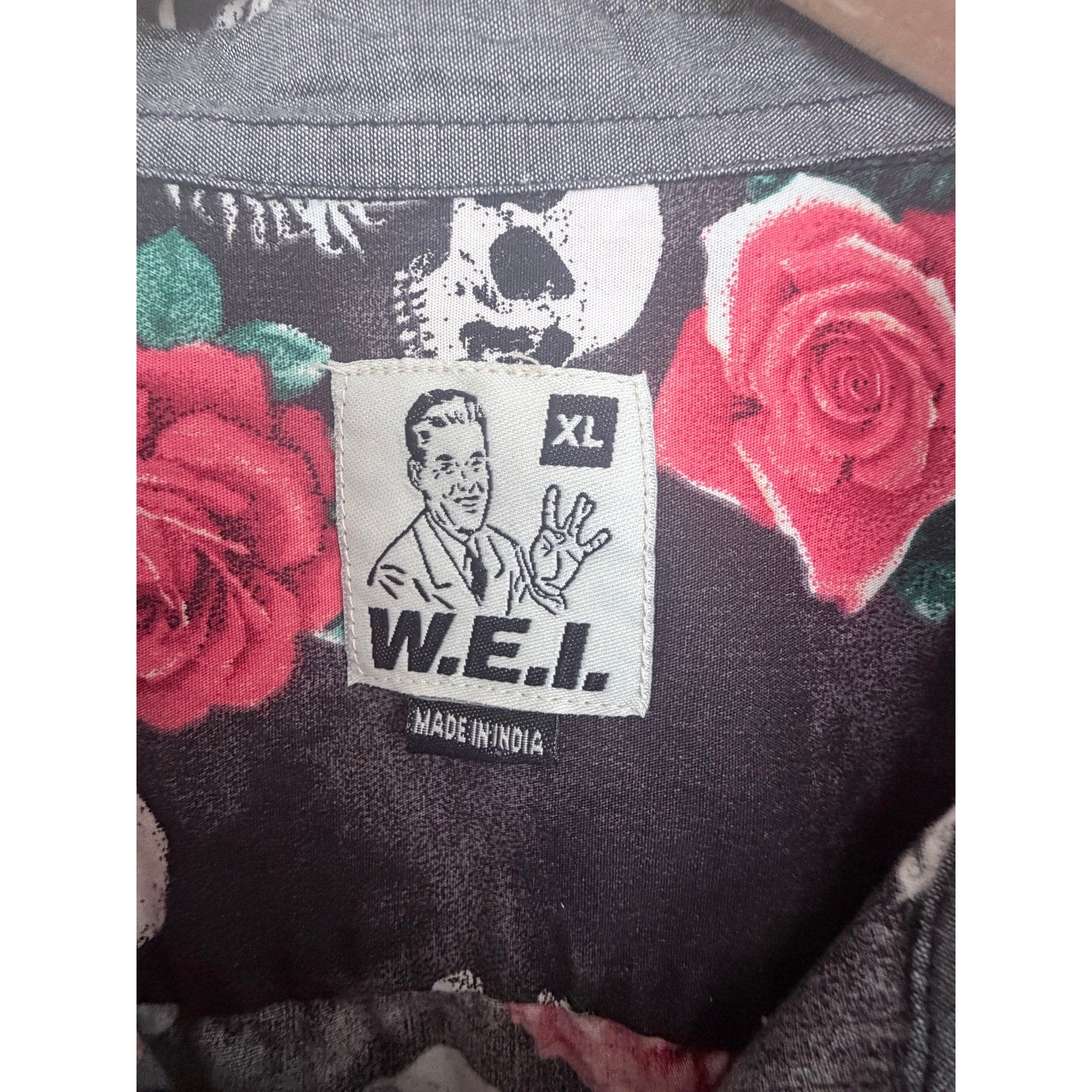 W.E.I Skull Rose Button Up Shirt Mens XL Black Gothic Punk Short Sleeve
