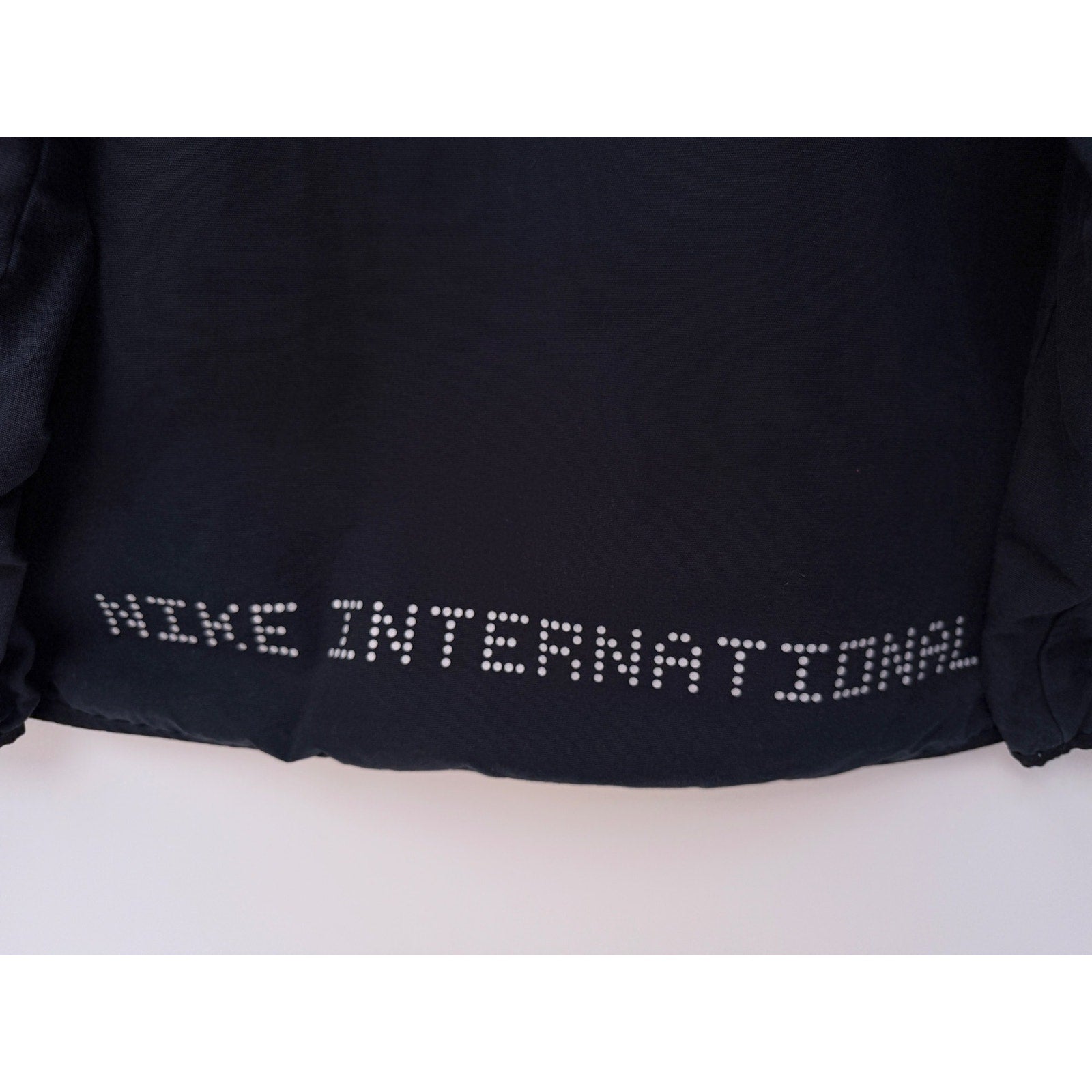 Nike International Windbreaker Jacket Mens XXL Black Full Zip Hooded Lightweight